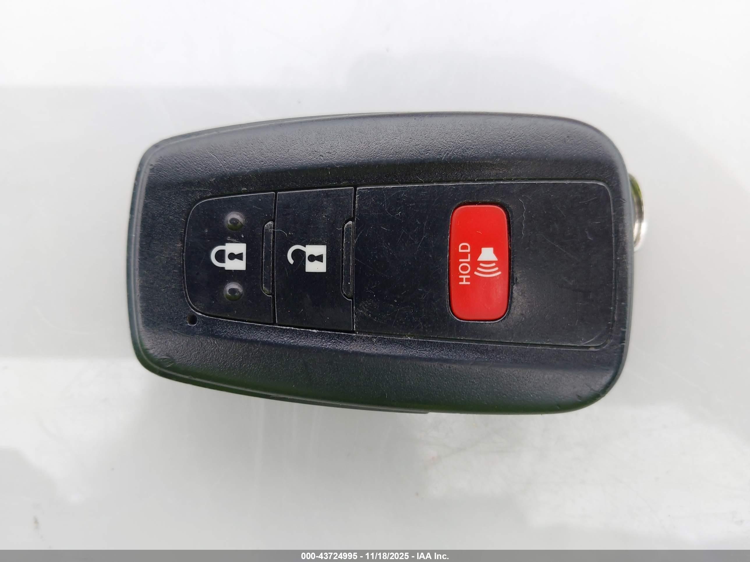 TOYOTA COROLLA image 11