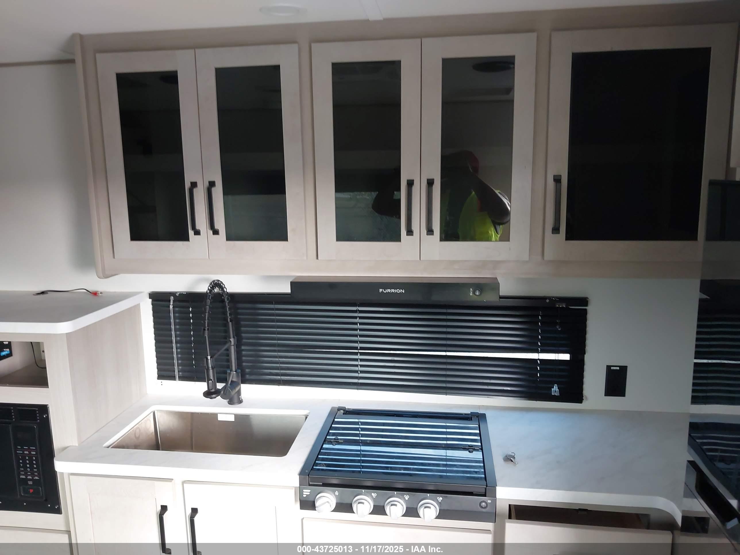 GRAND DESIGN image 7