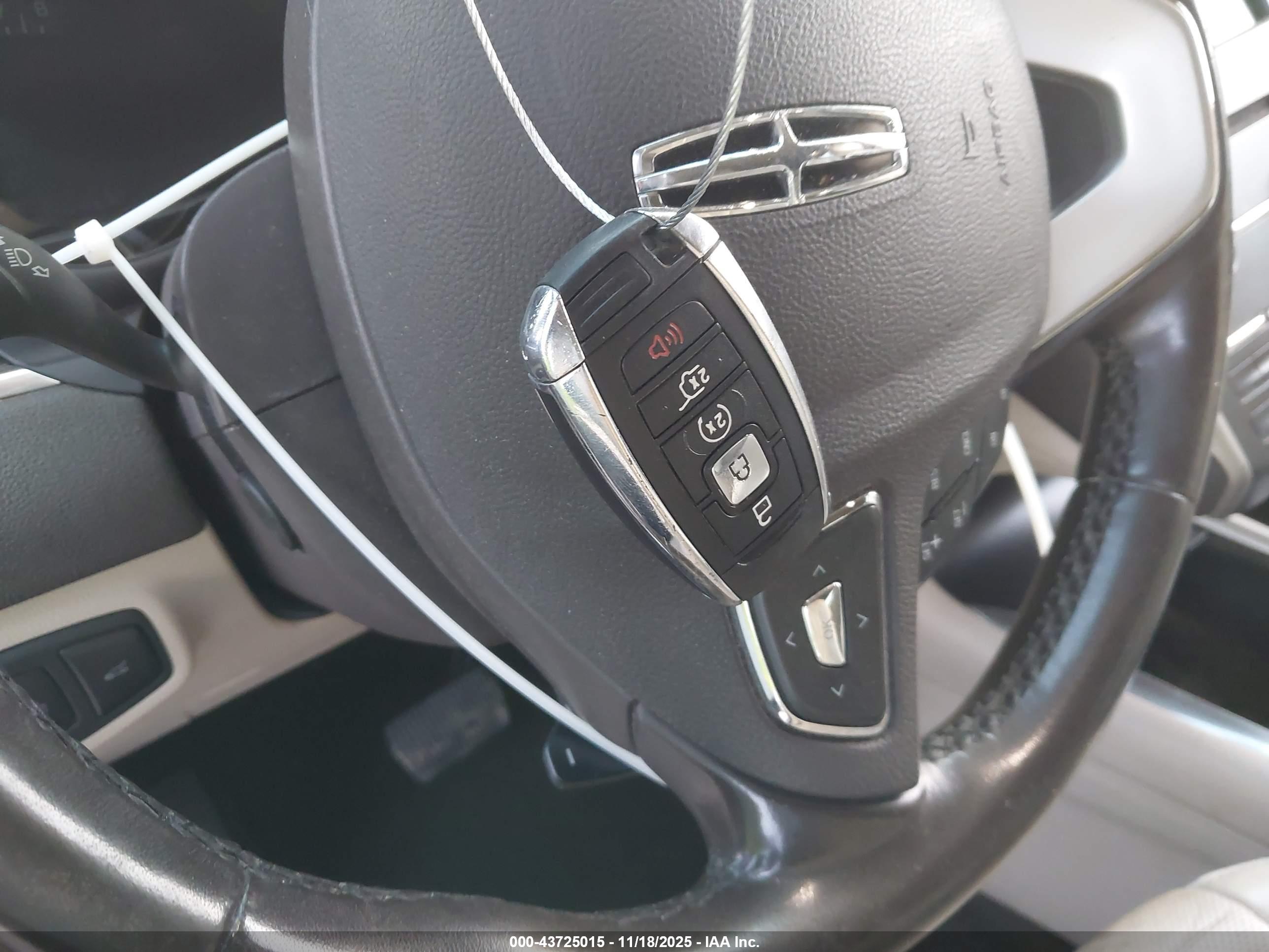 LINCOLN MKC image 11