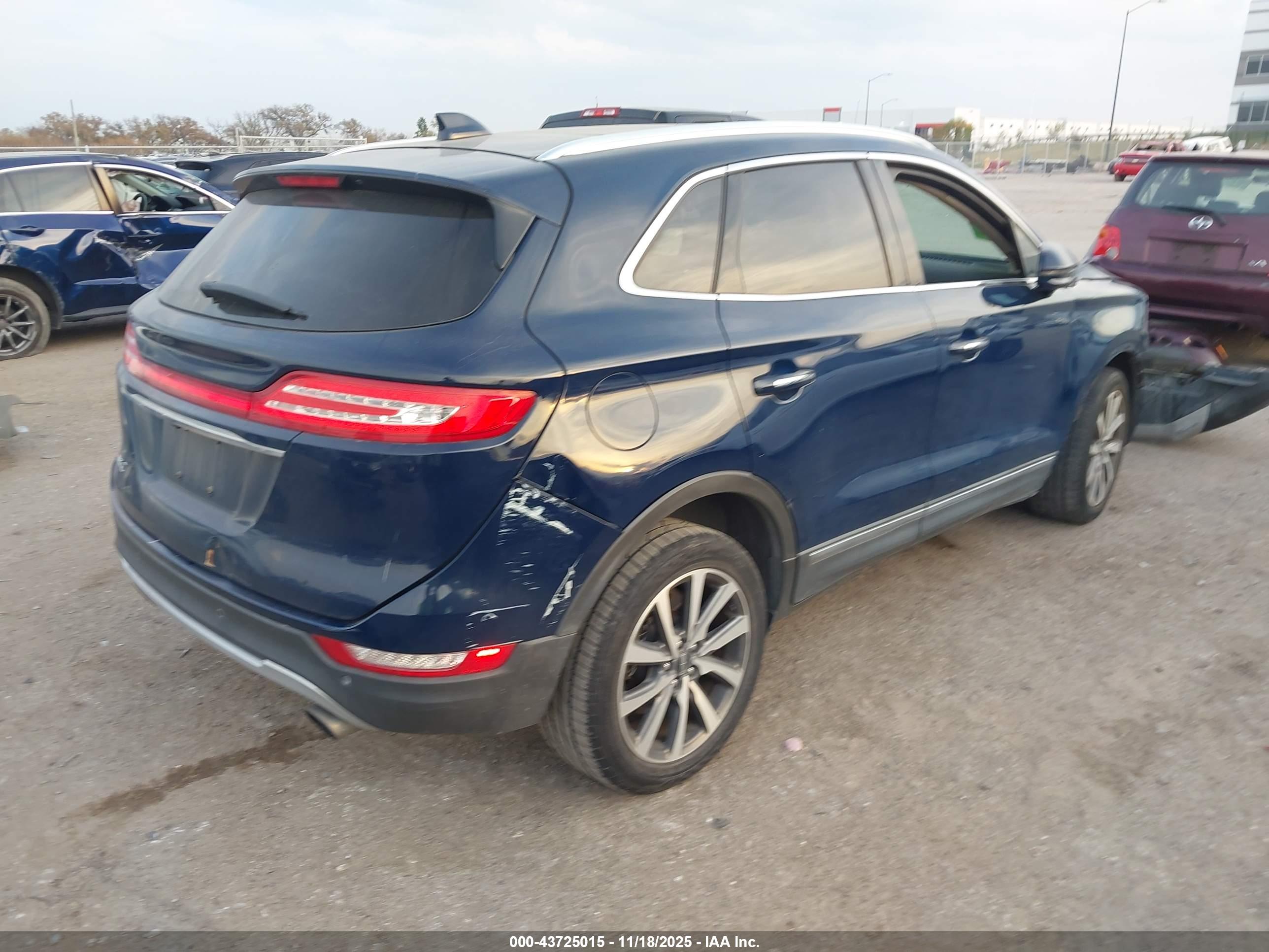 LINCOLN MKC image 4