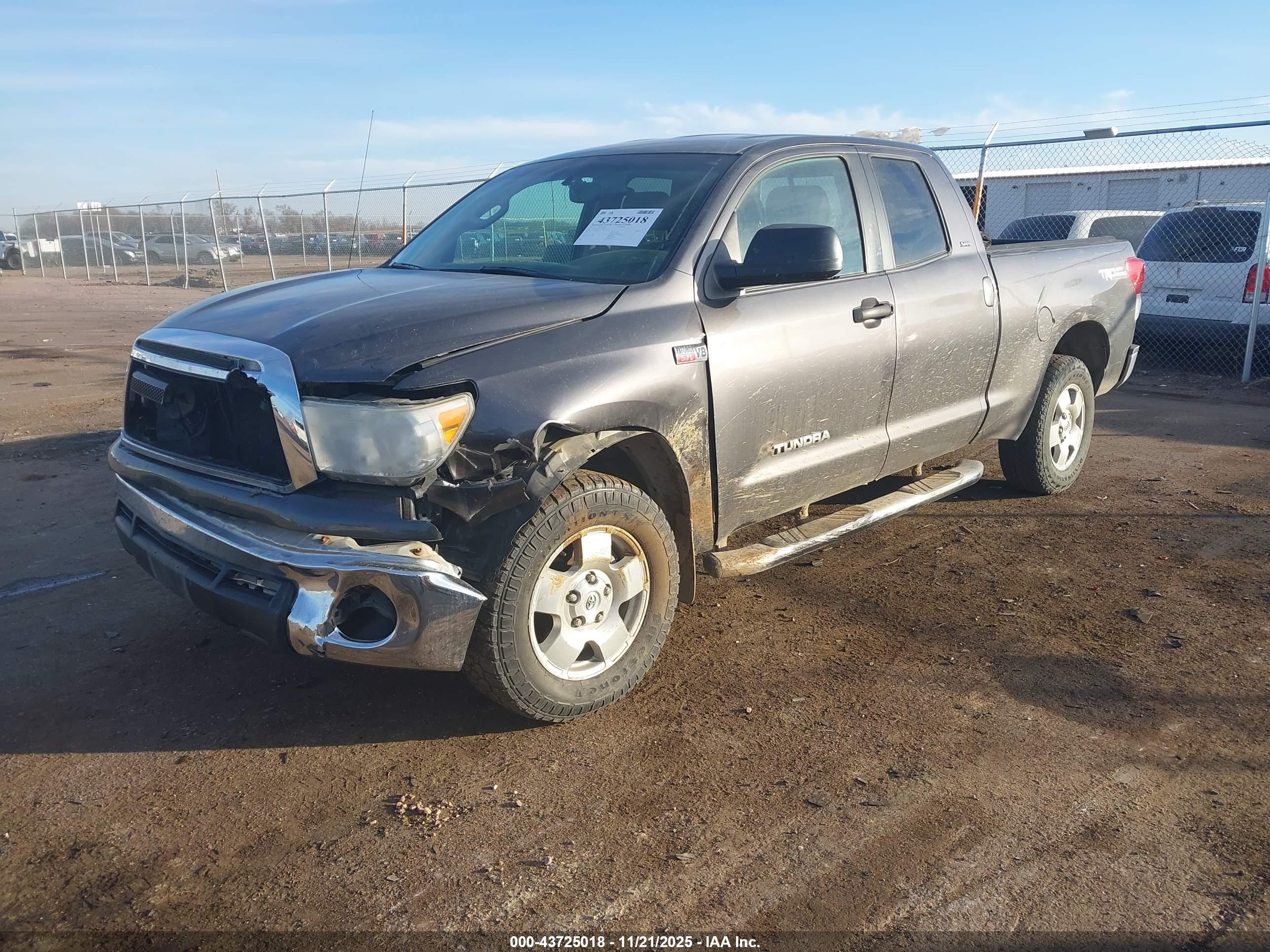 TOYOTA TUNDRA image 2