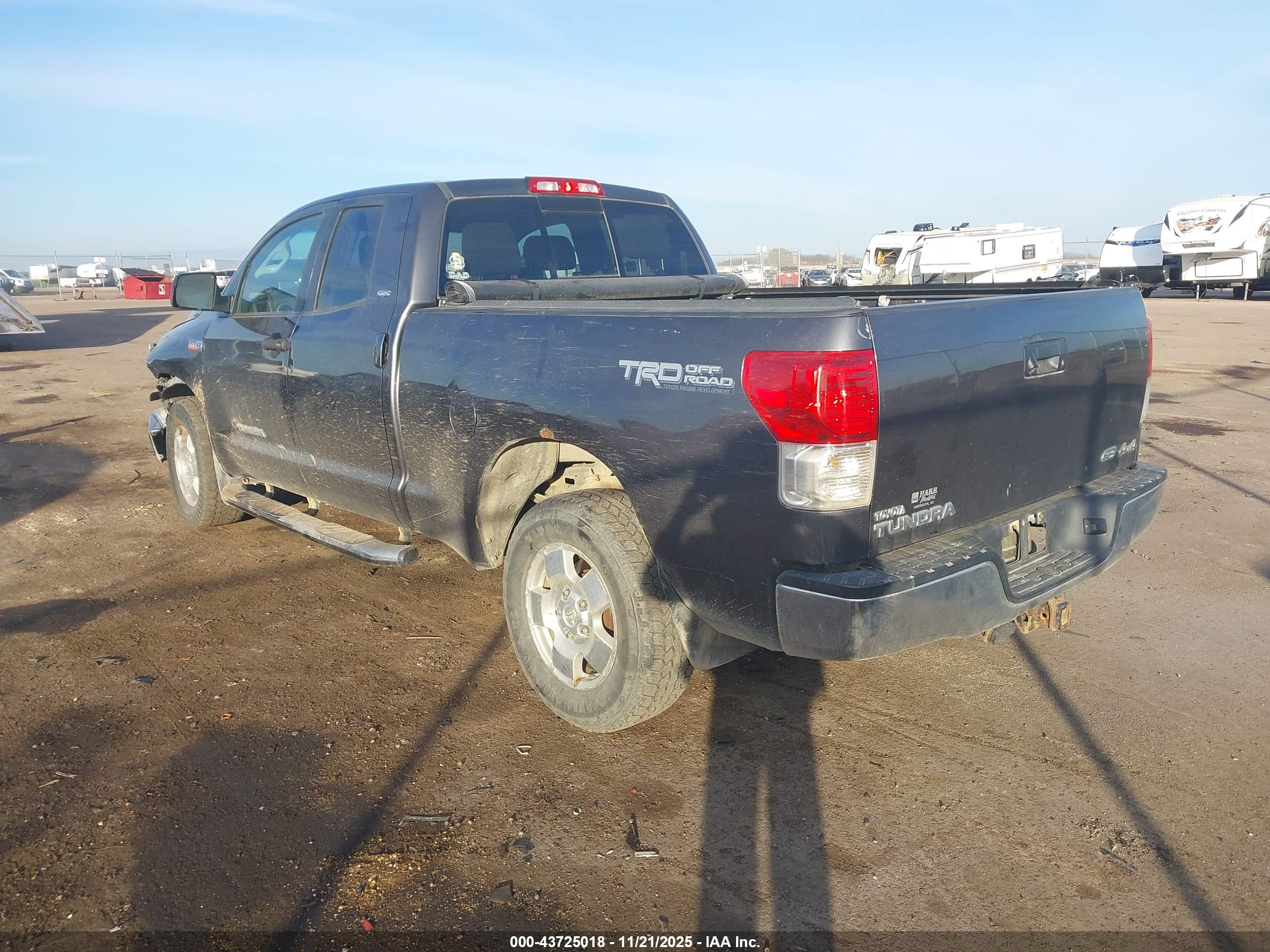 TOYOTA TUNDRA image 3