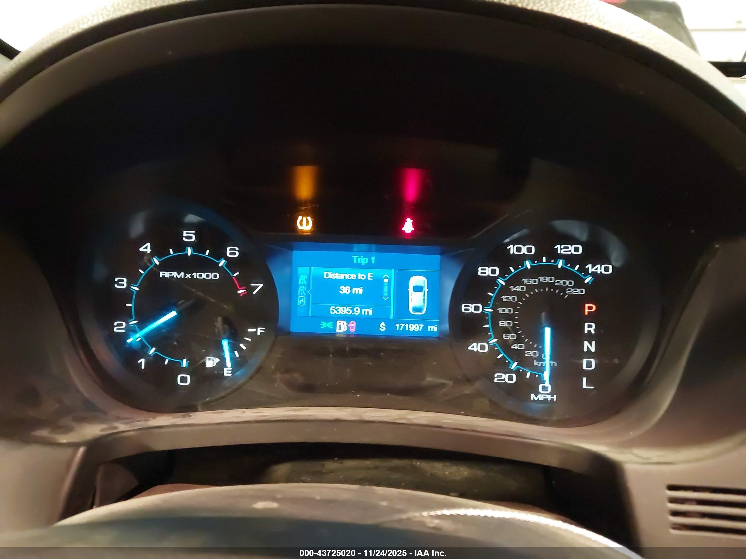 FORD EXPLORER image 7