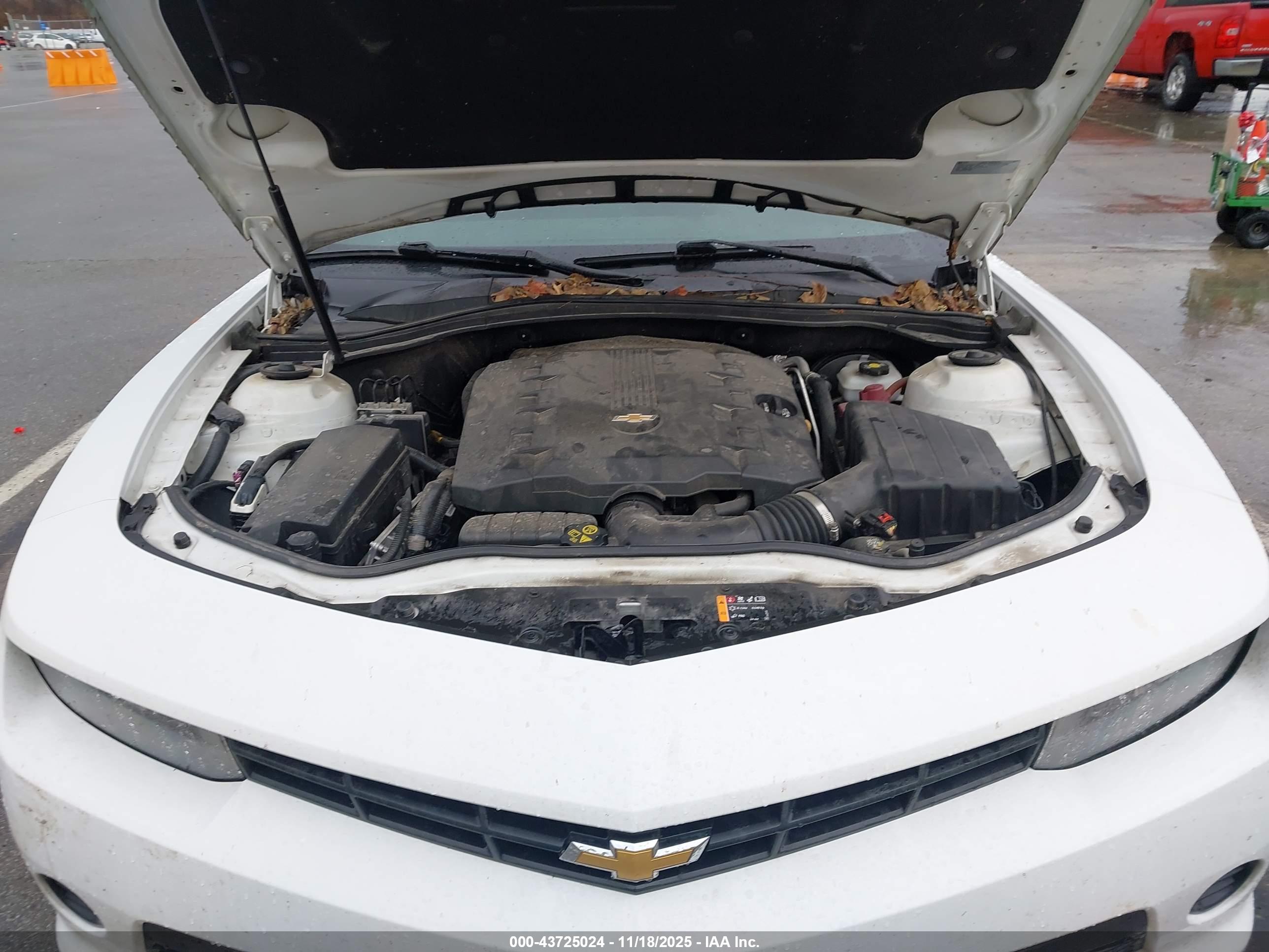 CHEVROLET CAMARO image 10