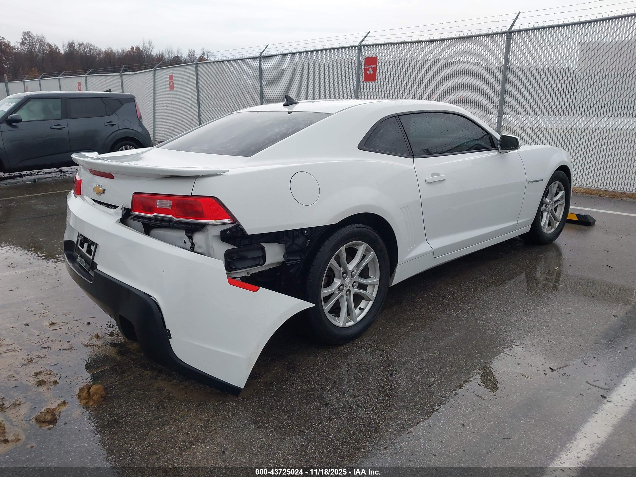 CHEVROLET CAMARO image 4