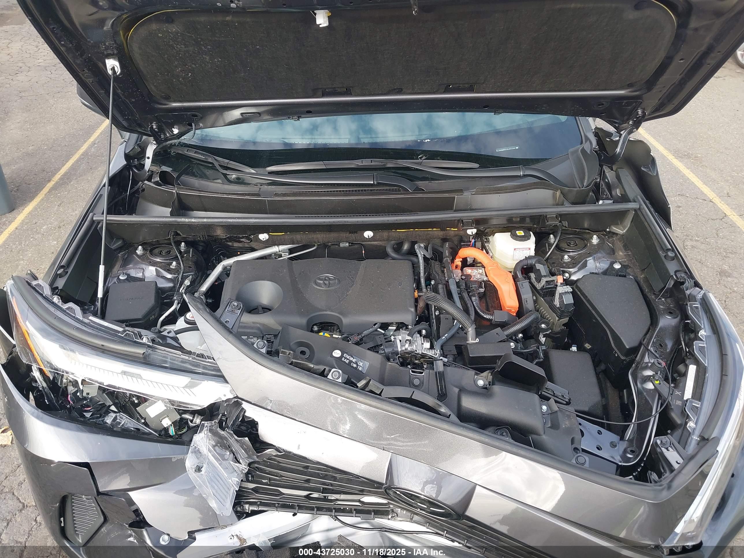 TOYOTA RAV4 image 10