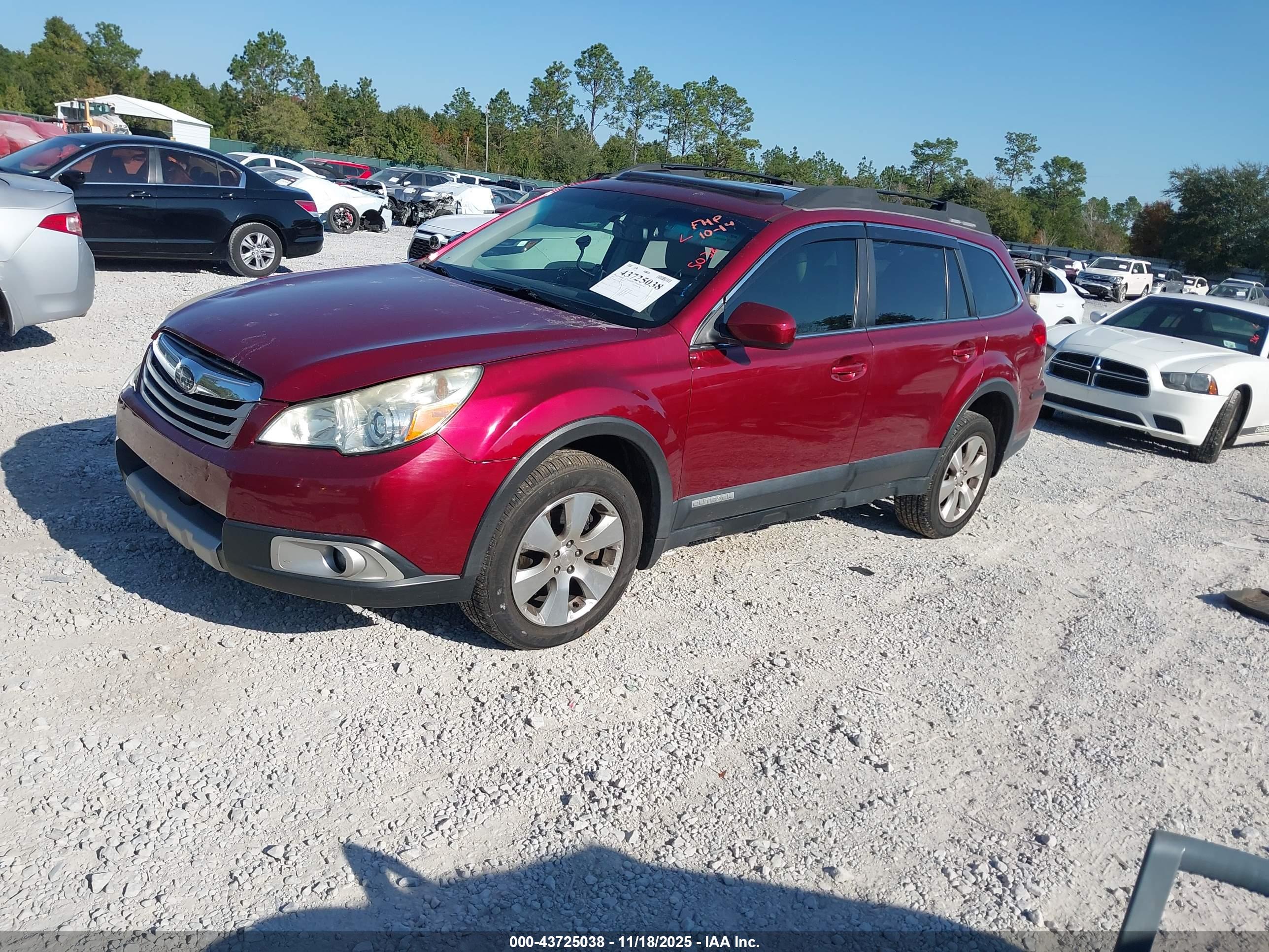 SUBARU OUTBACK image 2