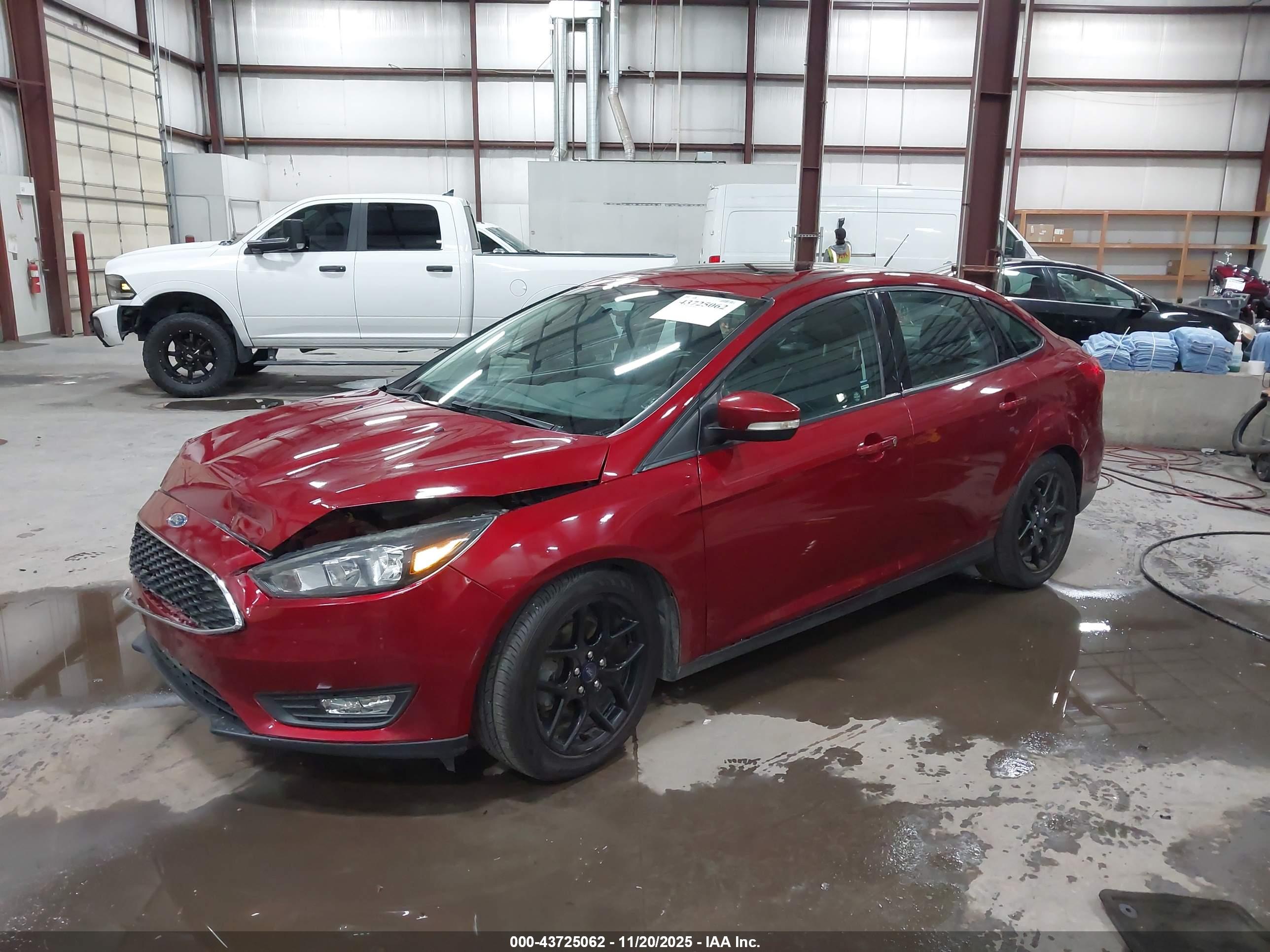 FORD FOCUS image 2