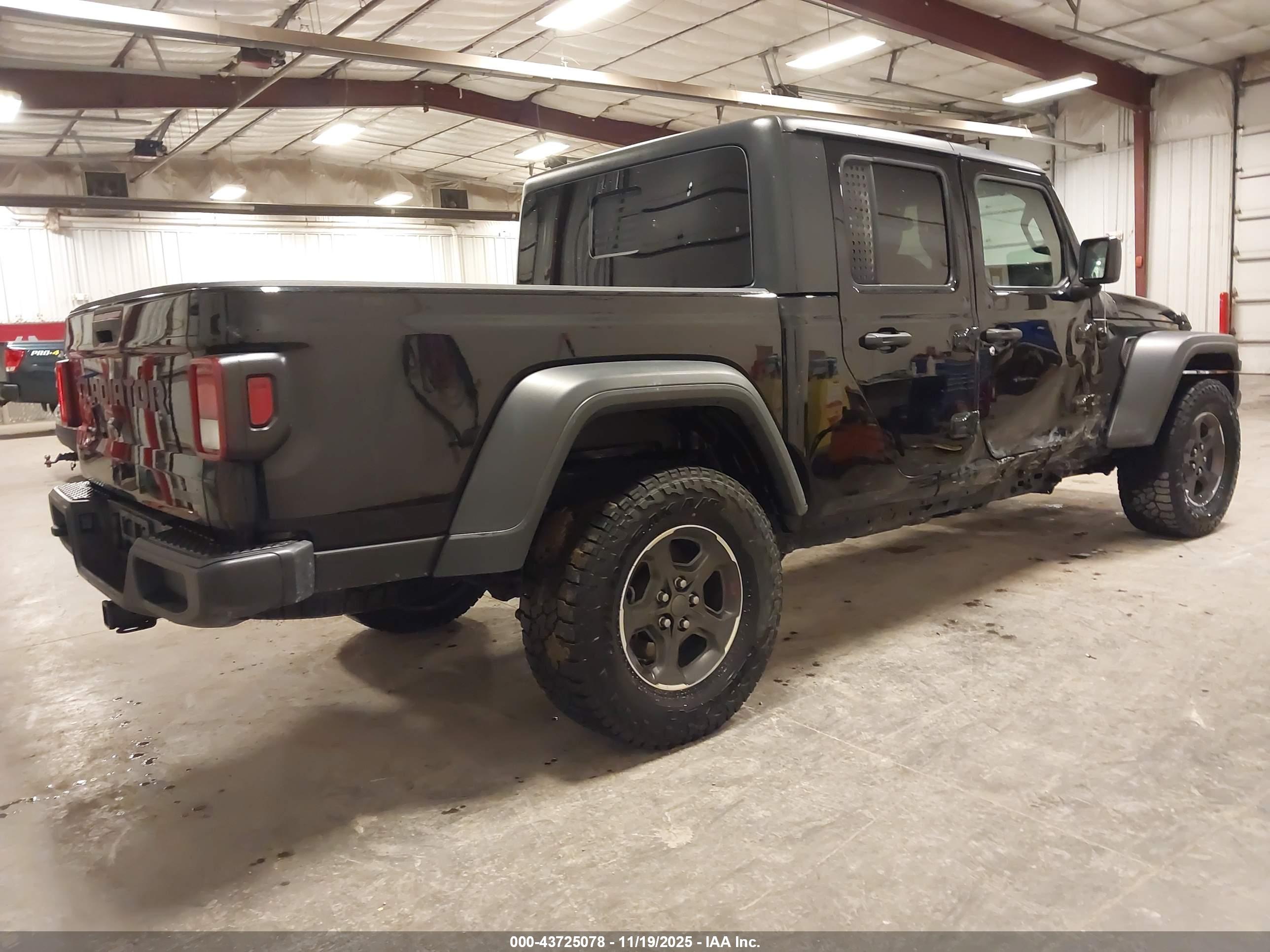 JEEP GLADIATOR image 4