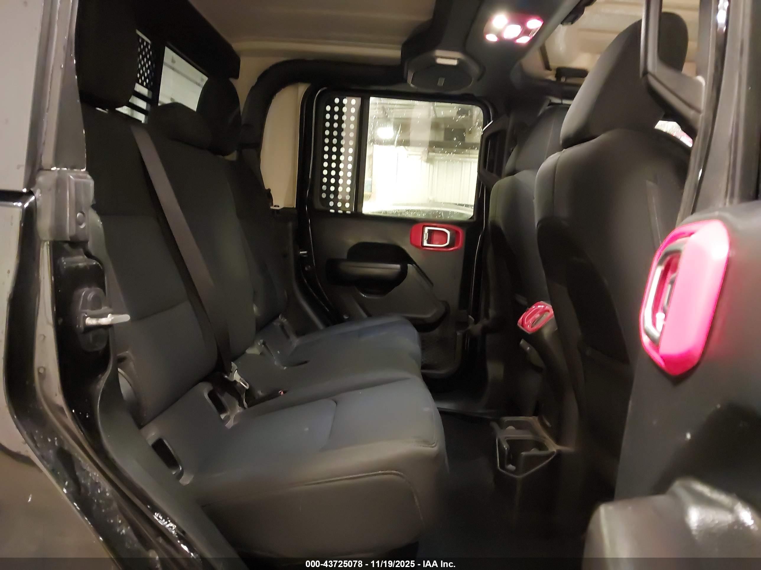 JEEP GLADIATOR image 8