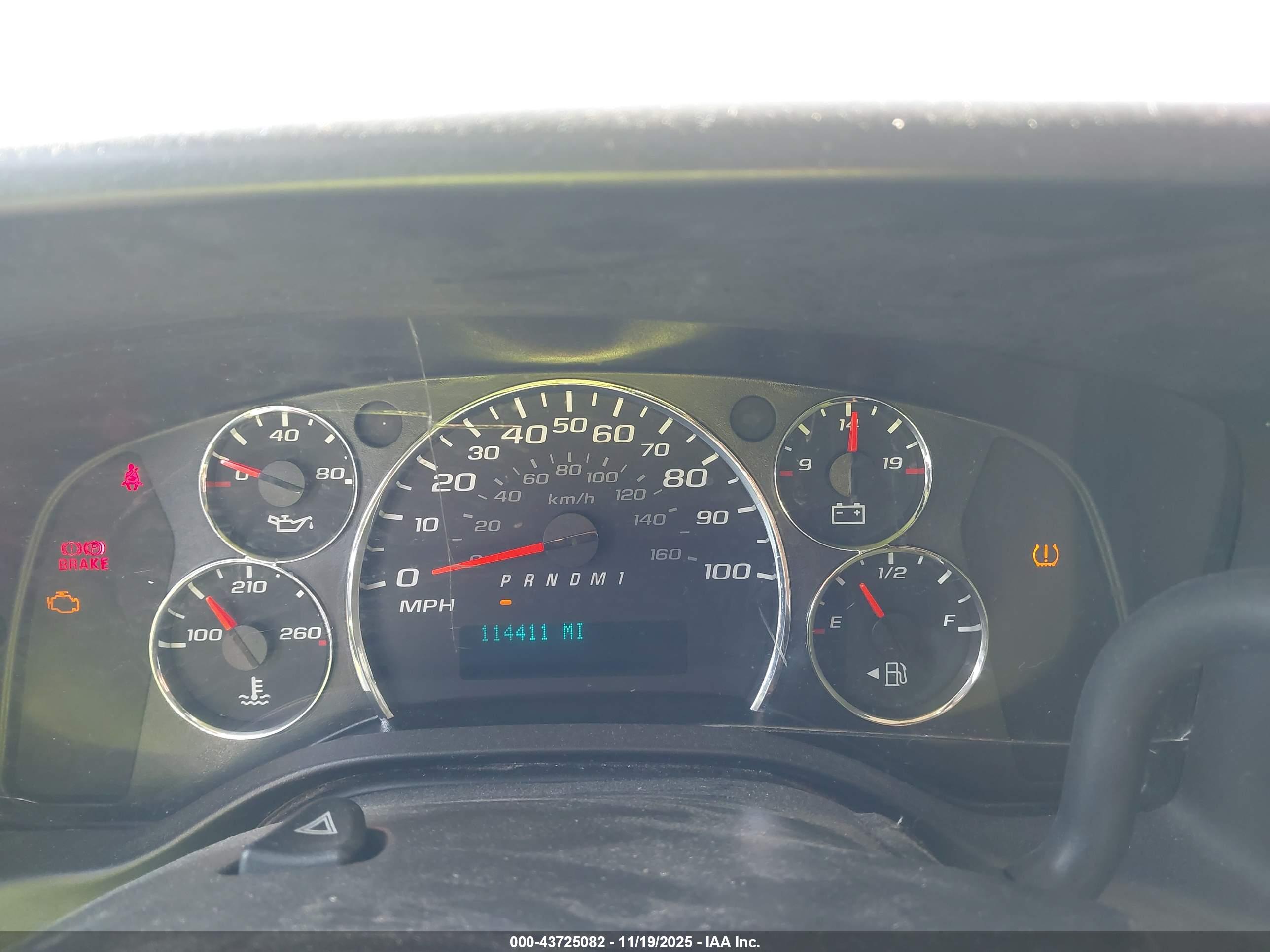 CHEVROLET EXPRESS image 7