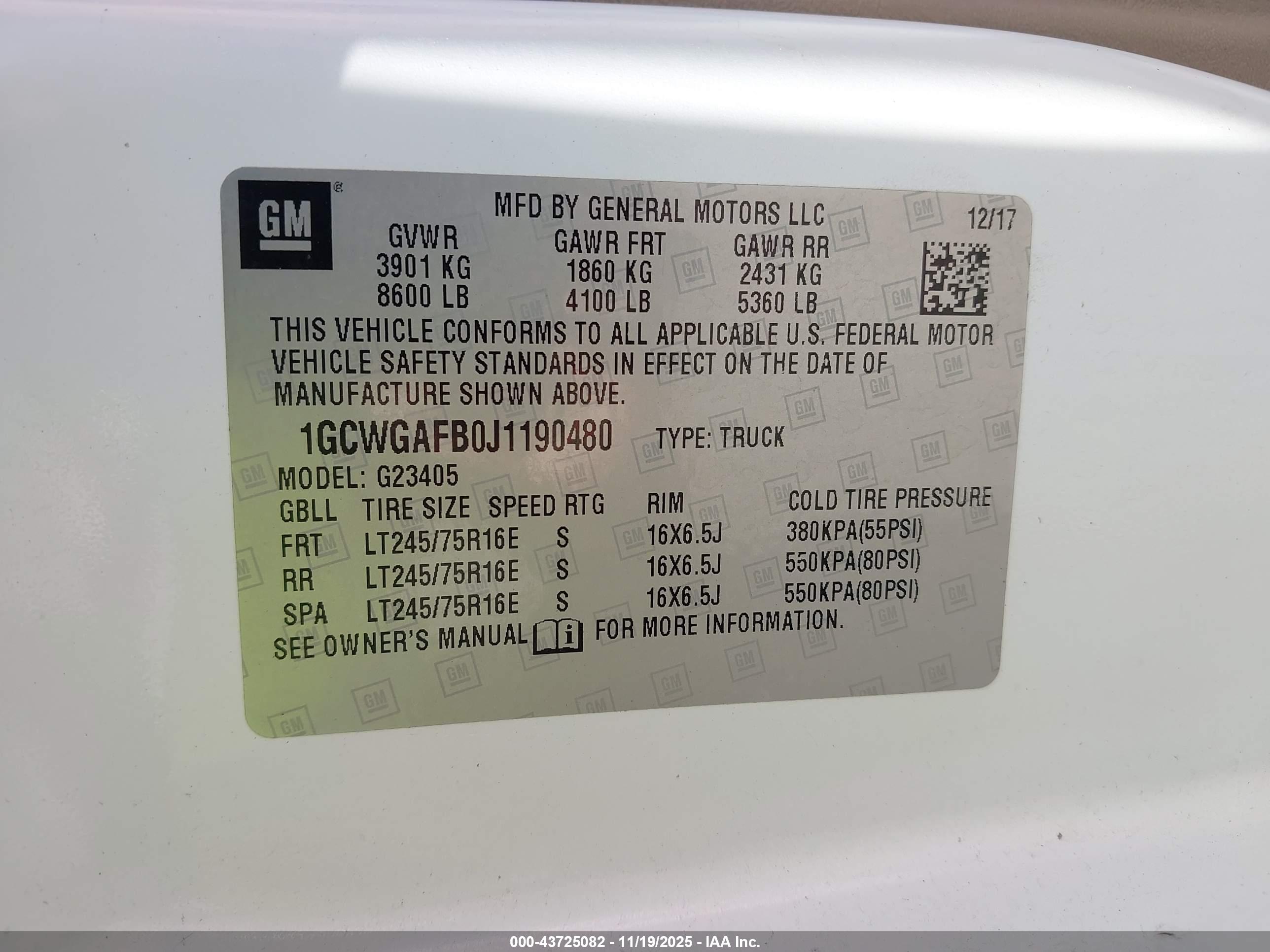 CHEVROLET EXPRESS image 9