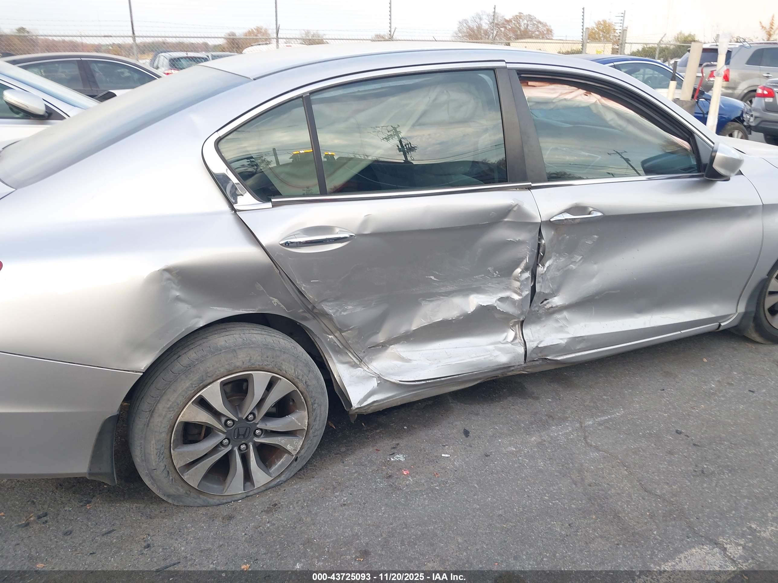 HONDA ACCORD image 6