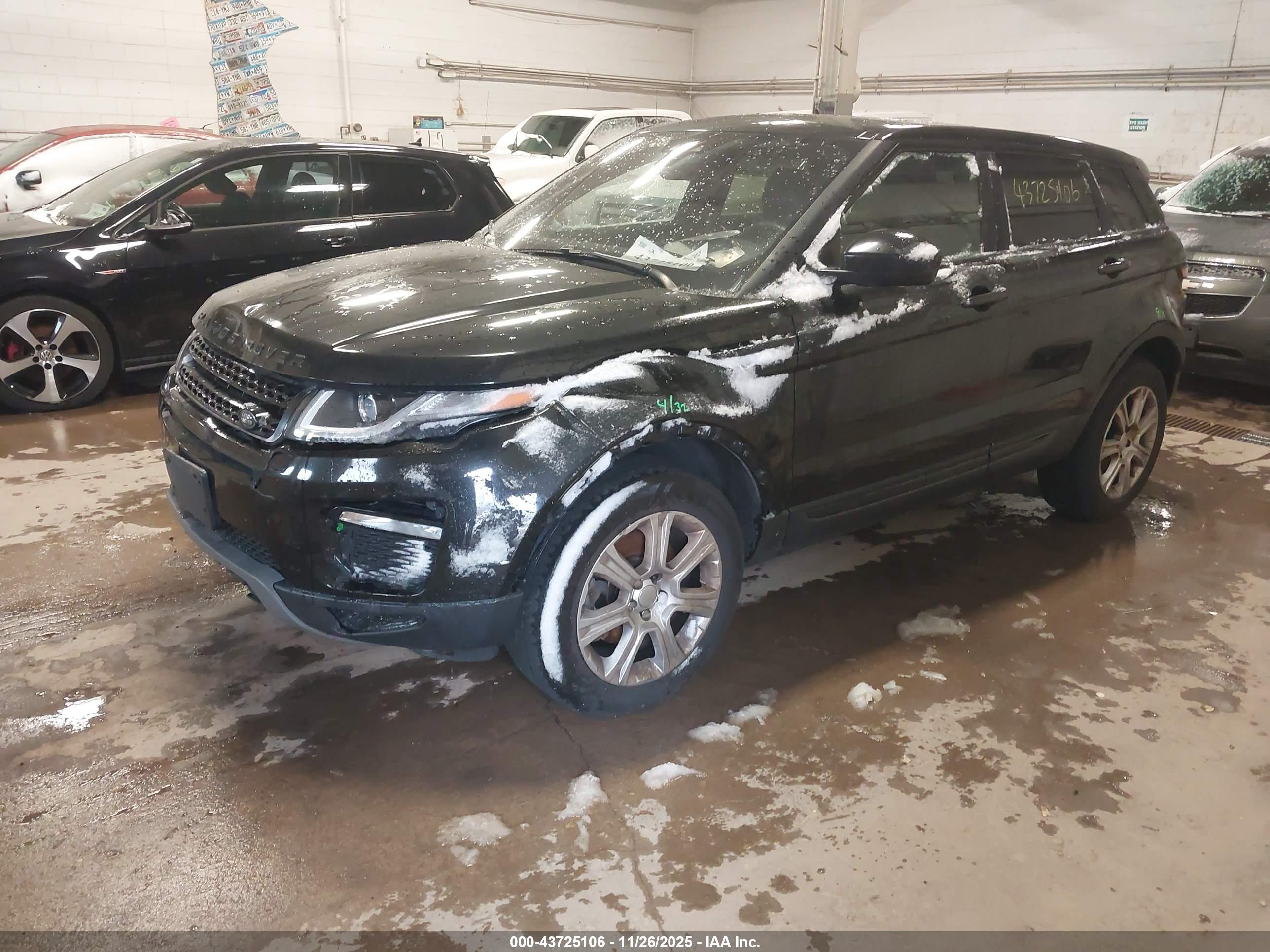 LAND ROVER image 2