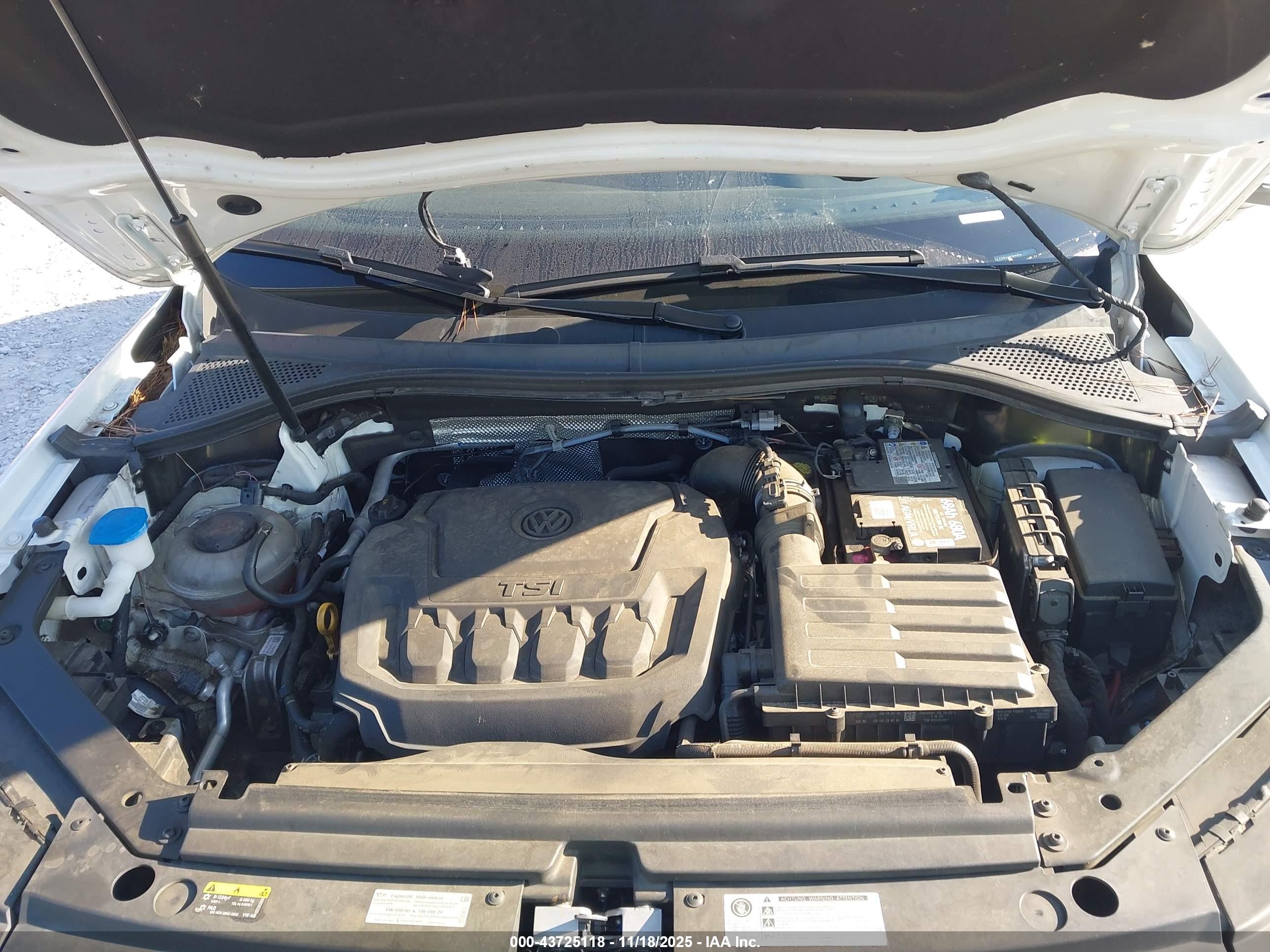 VOLKSWAGEN TIGUAN image 10
