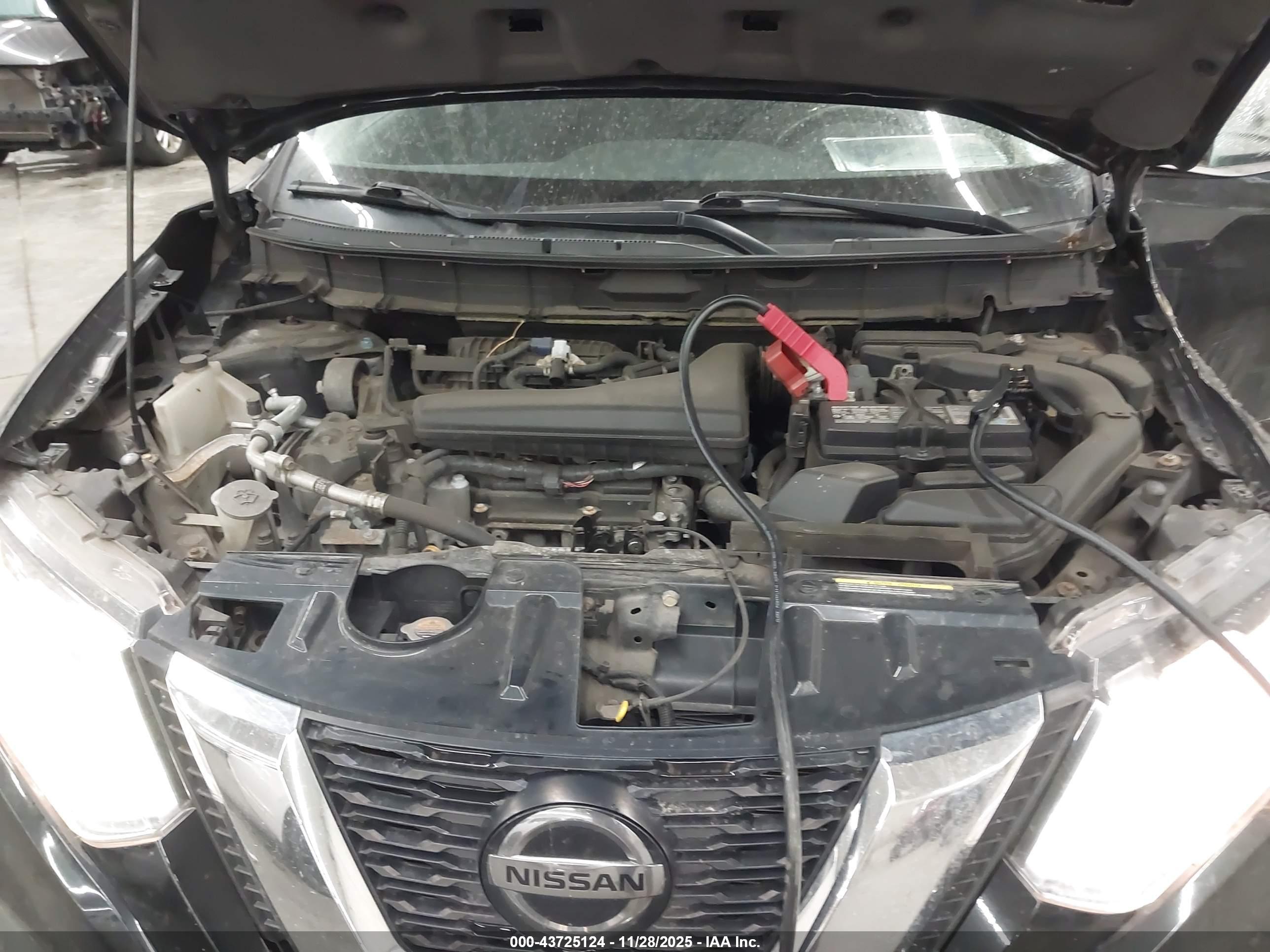 NISSAN ROGUE image 10