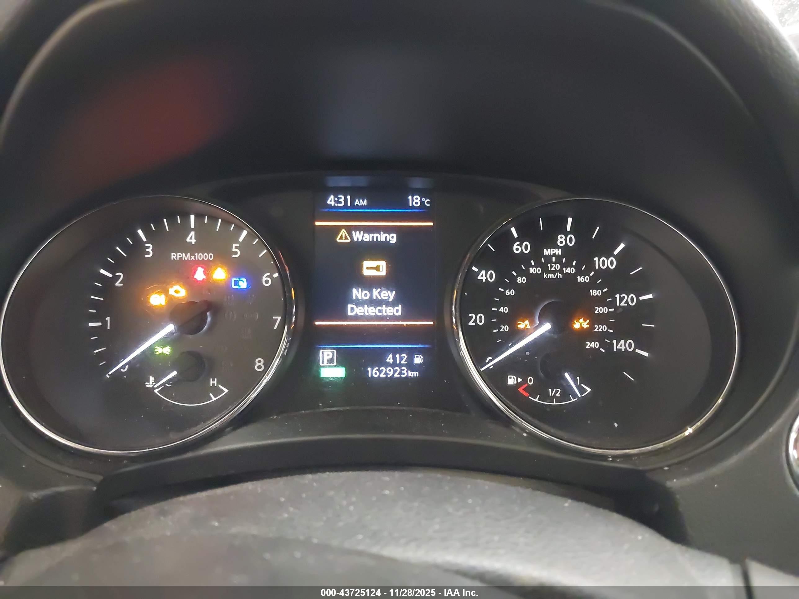 NISSAN ROGUE image 7