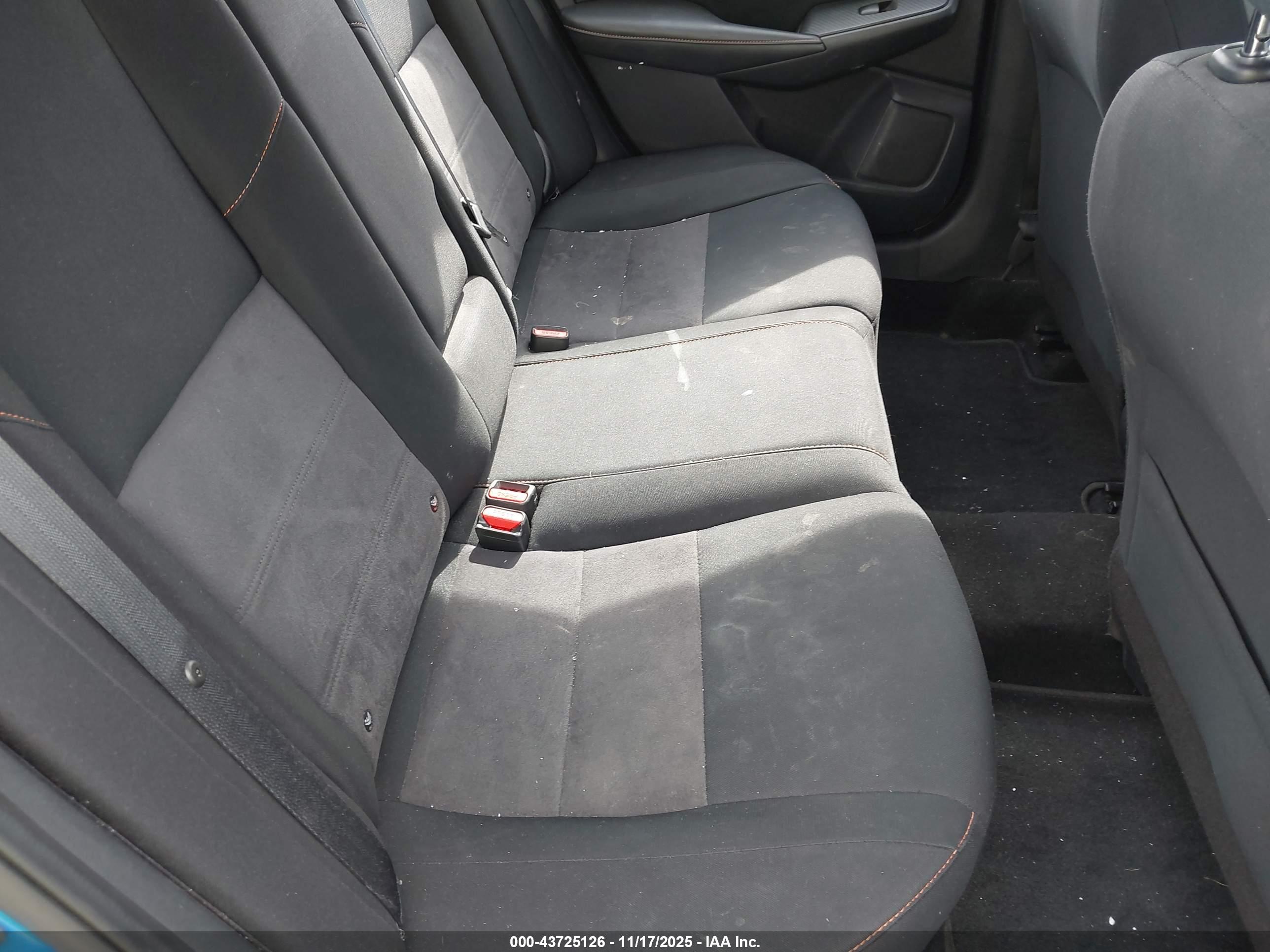 NISSAN SENTRA image 8