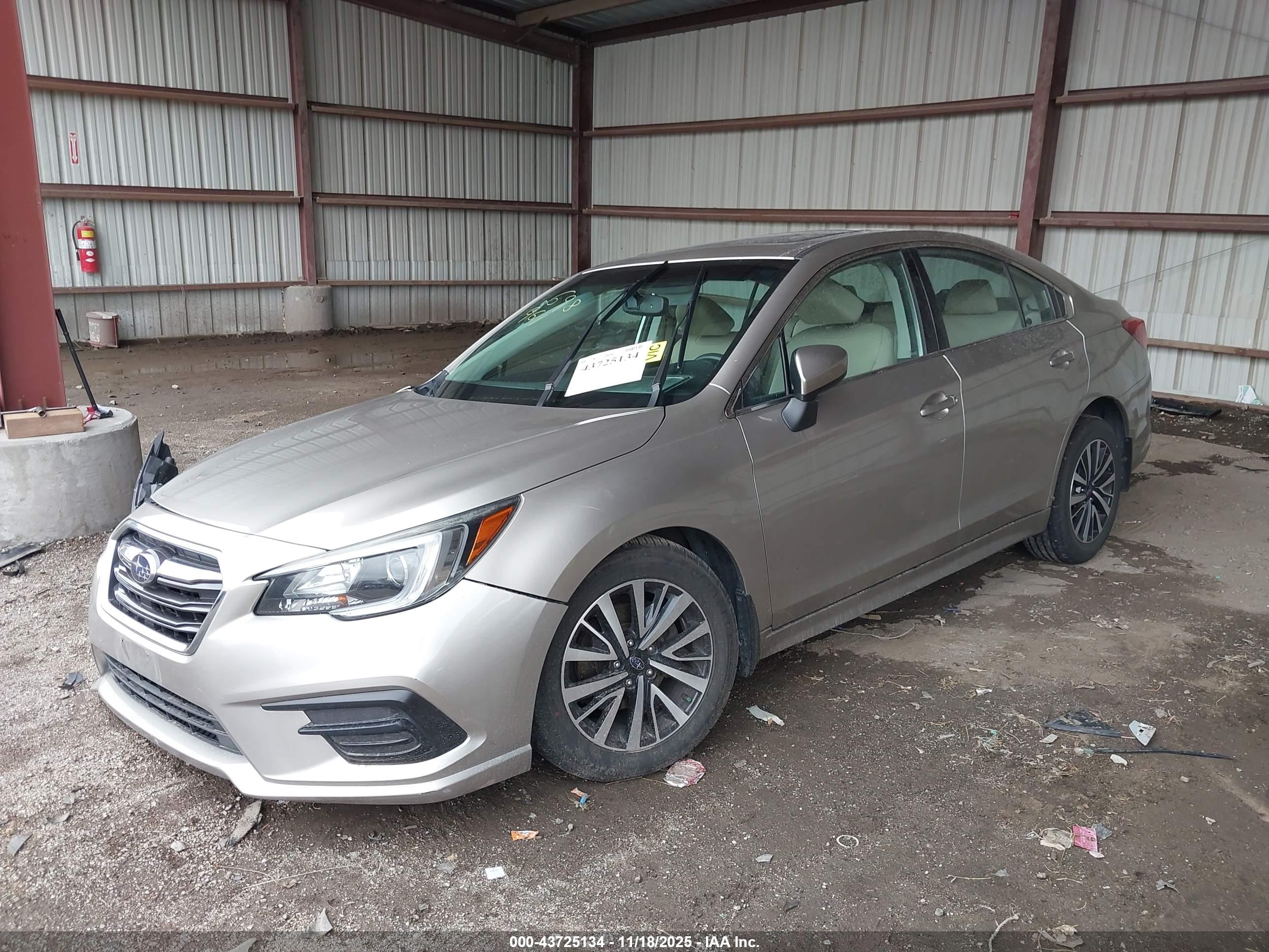 SUBARU LEGACY image 2