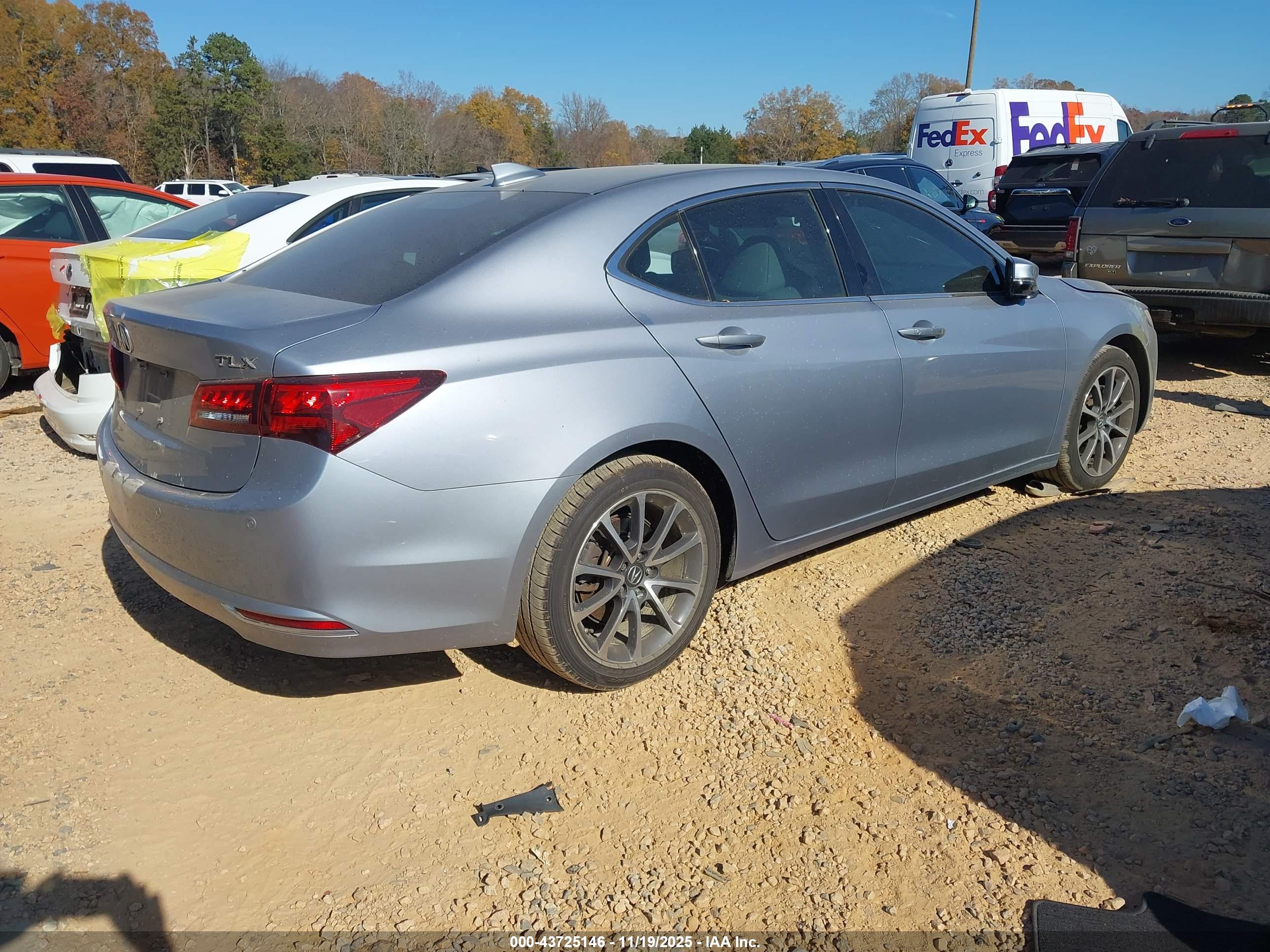 ACURA TLX image 4