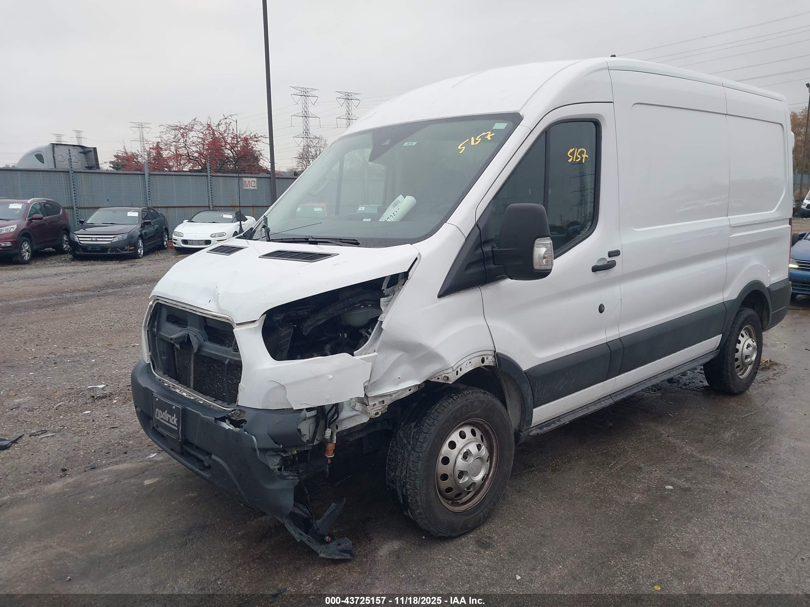 FORD TRANSIT-250 image 2