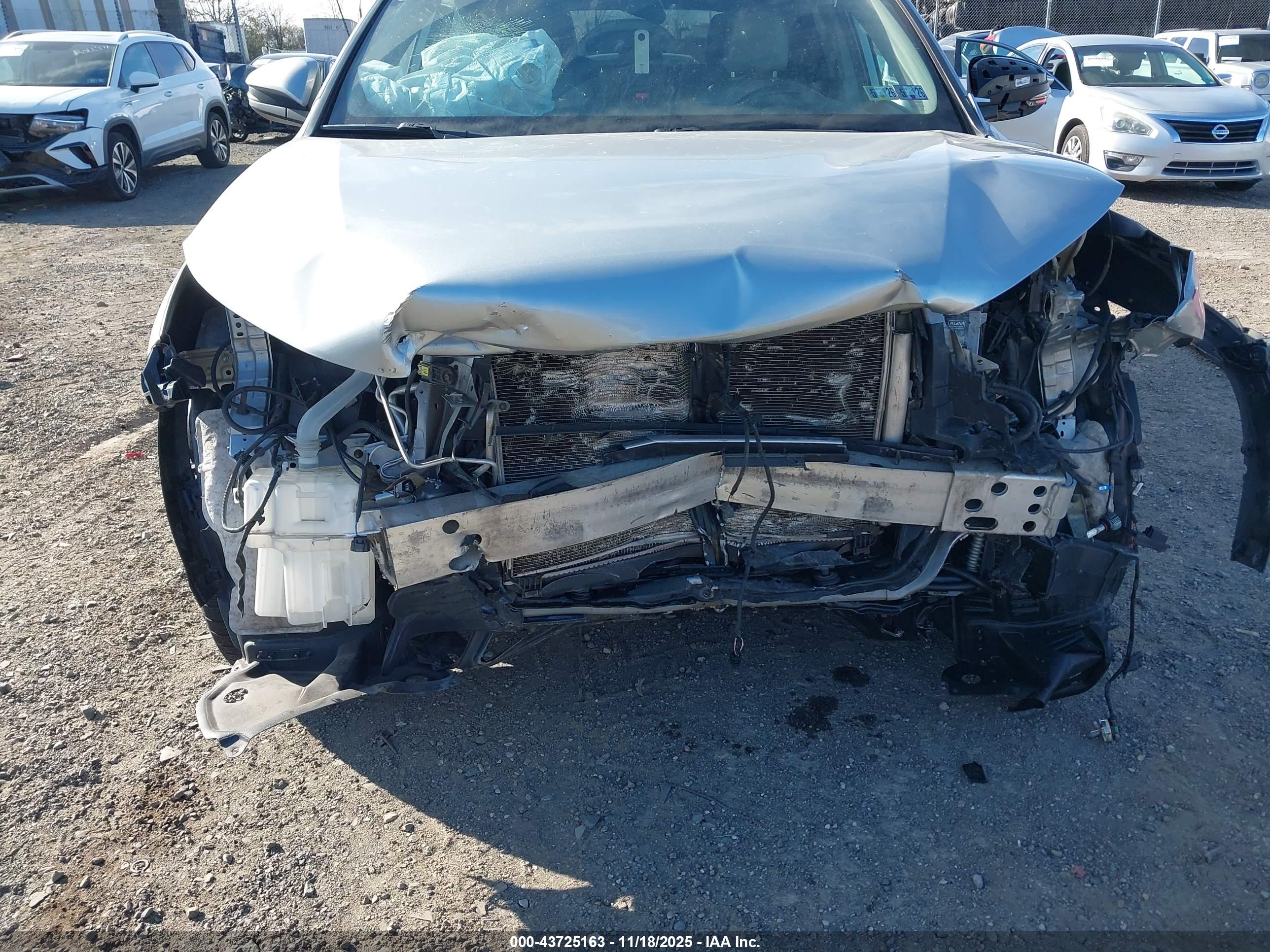 TOYOTA HIGHLANDER image 6