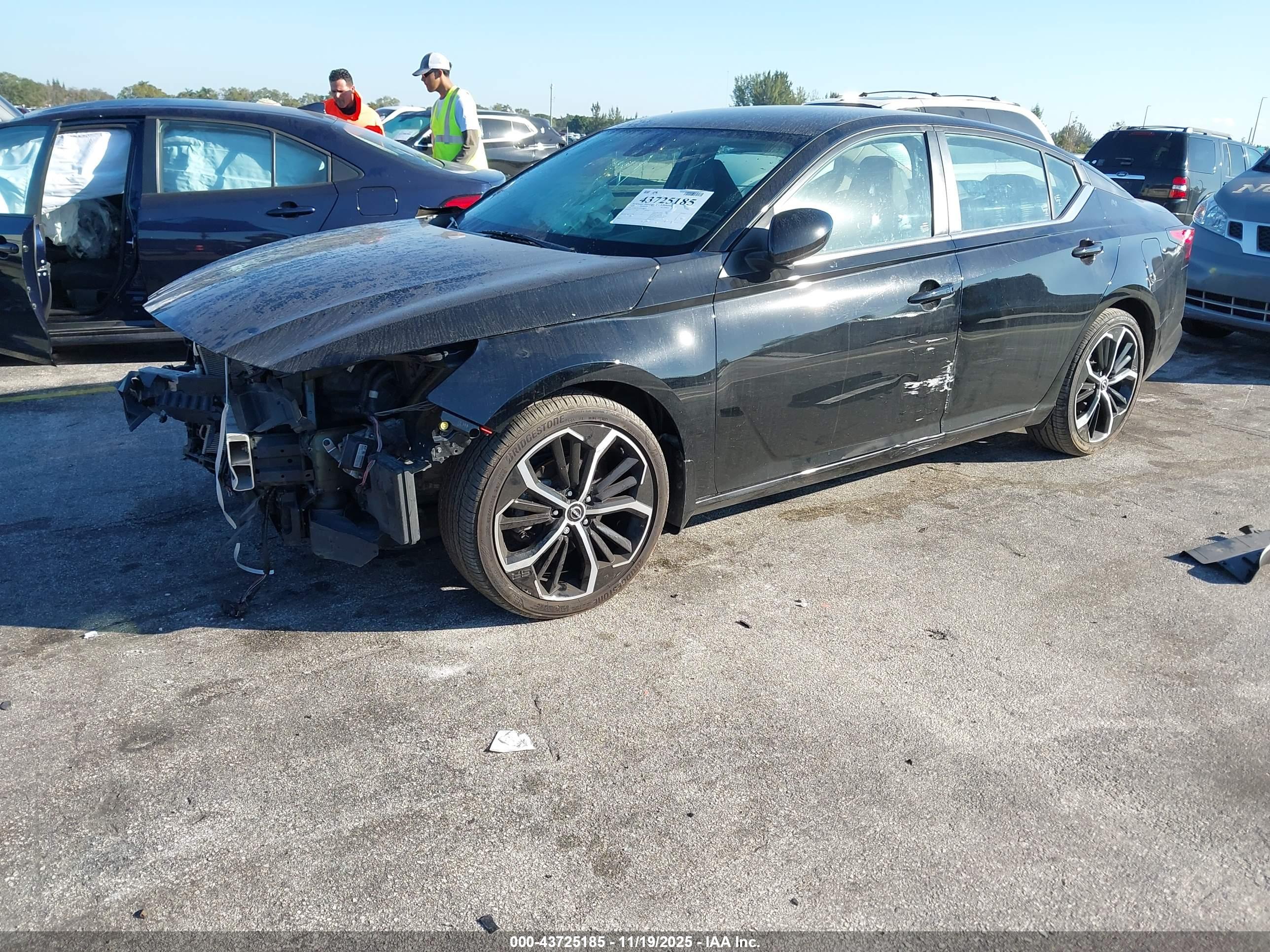 NISSAN ALTIMA image 2