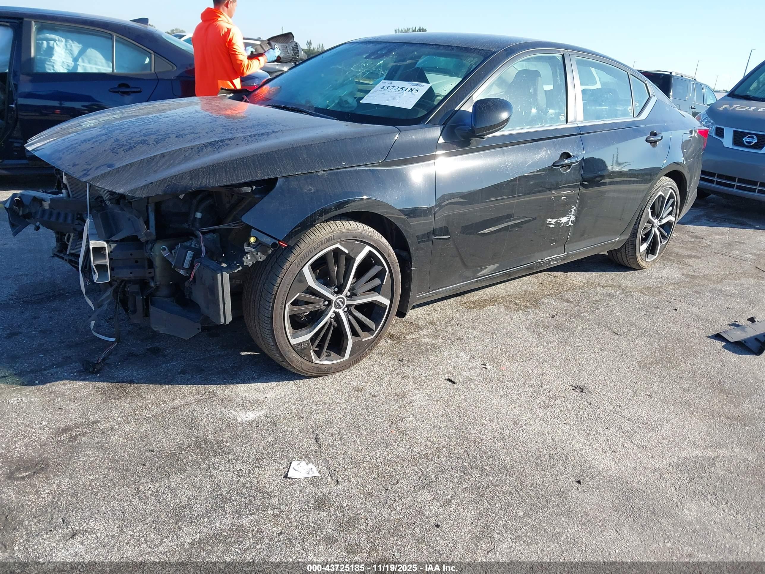 NISSAN ALTIMA image 6