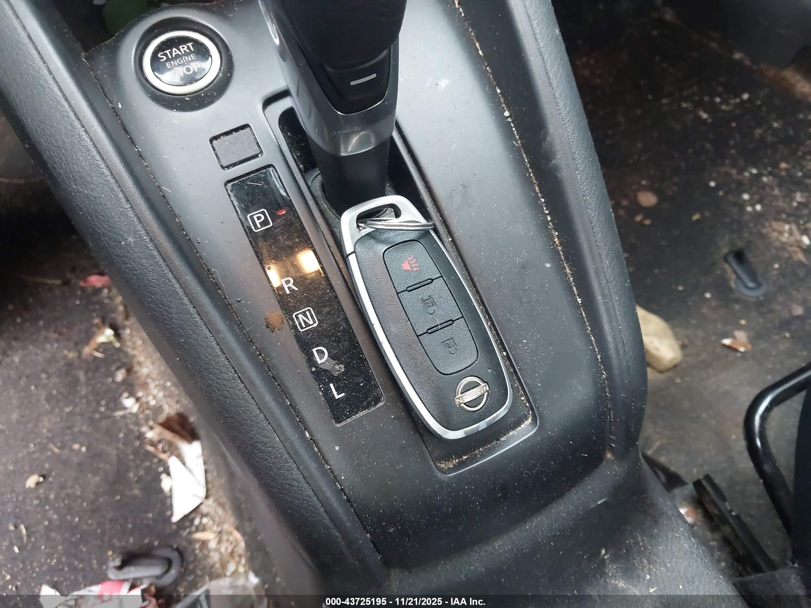 NISSAN KICKS image 11