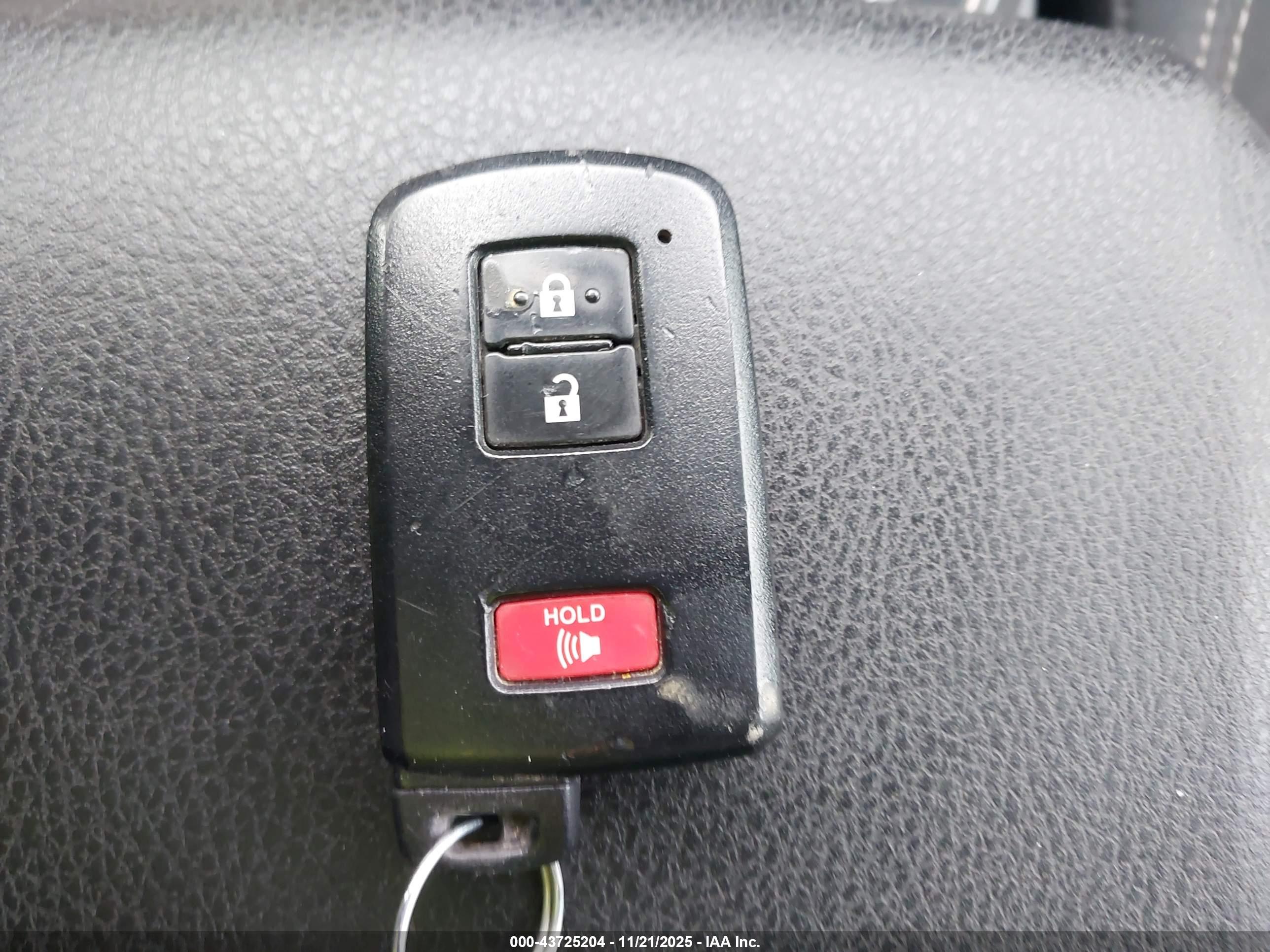 TOYOTA TACOMA image 11