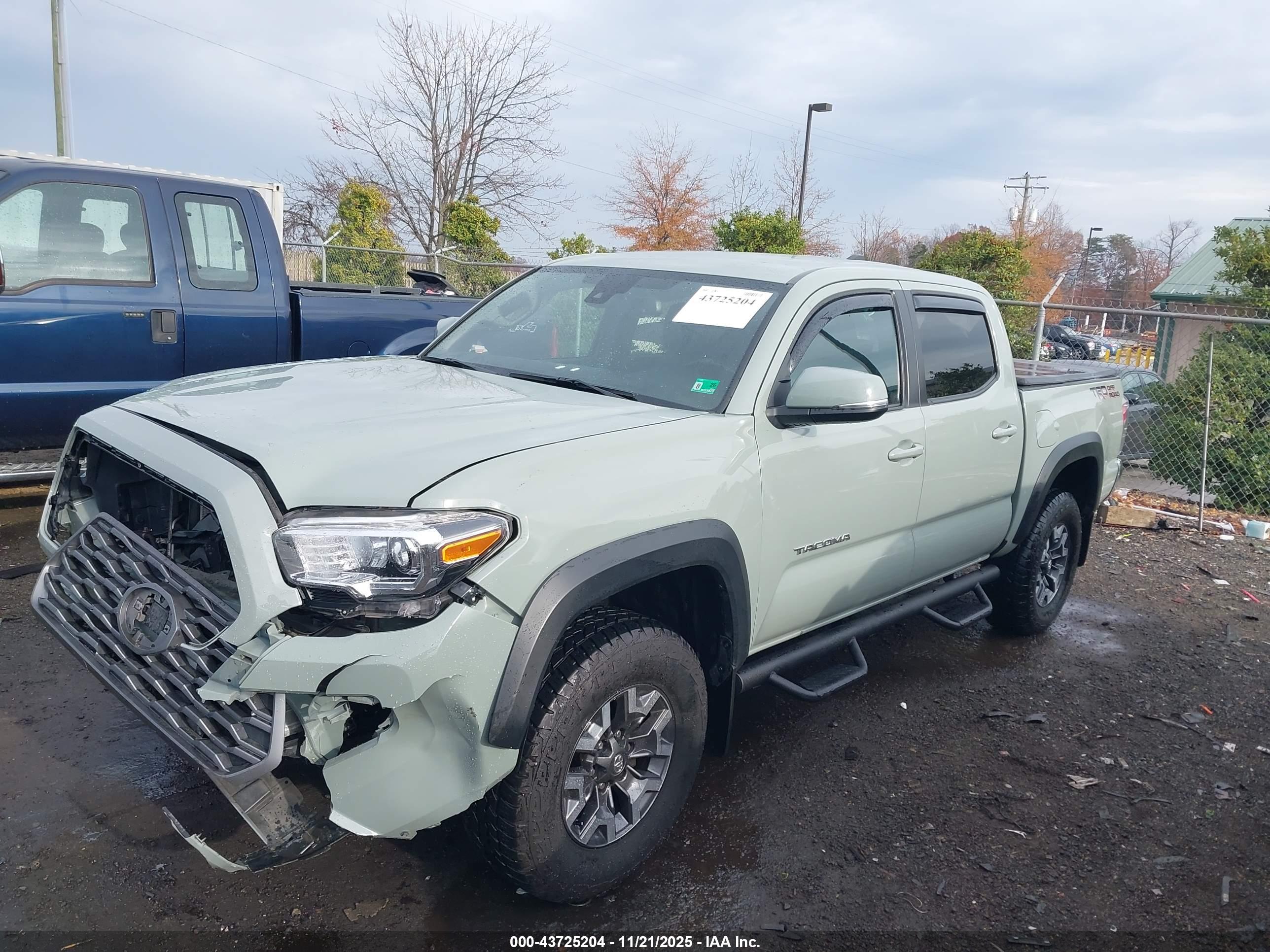 TOYOTA TACOMA image 2