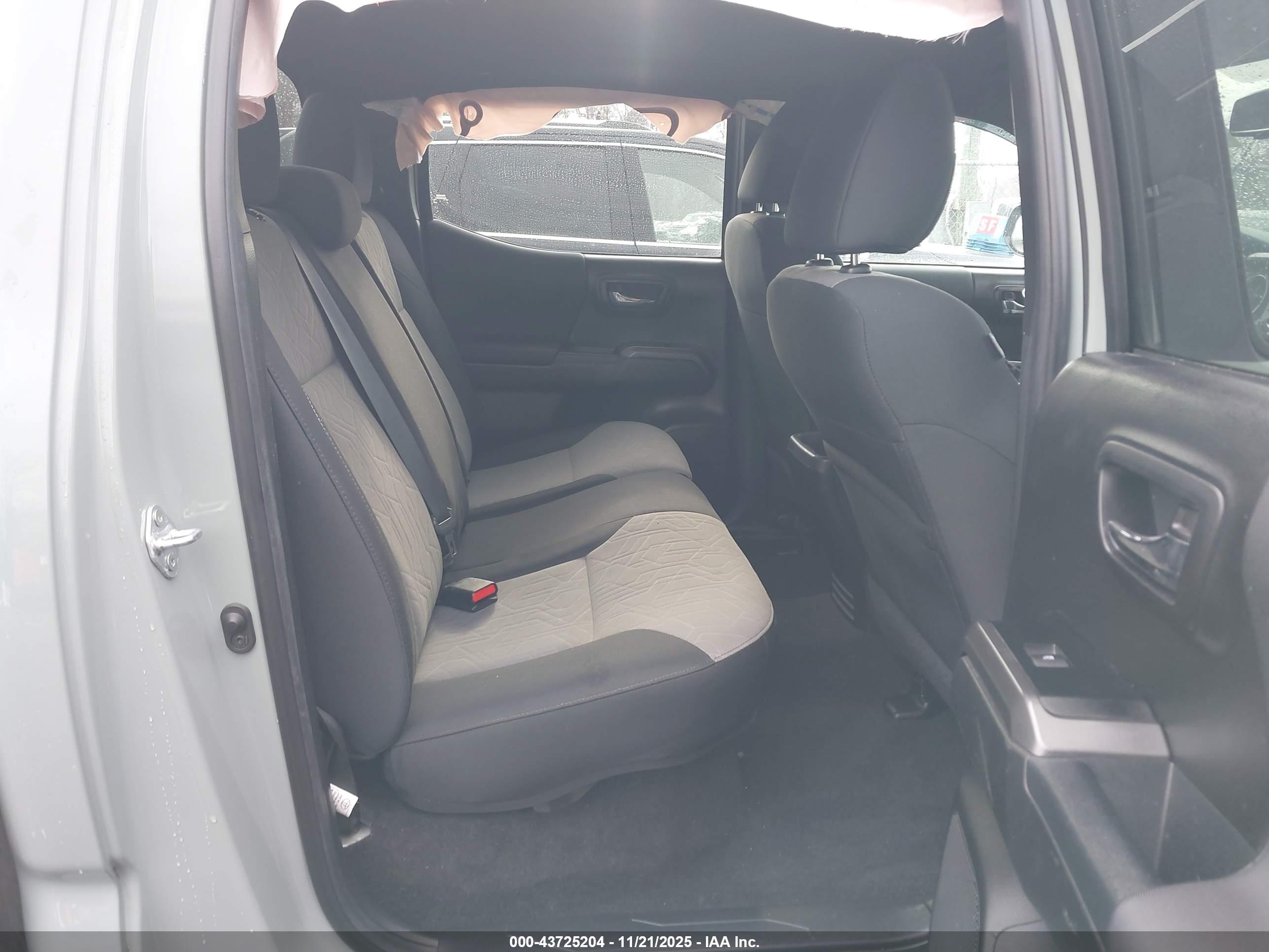 TOYOTA TACOMA image 8