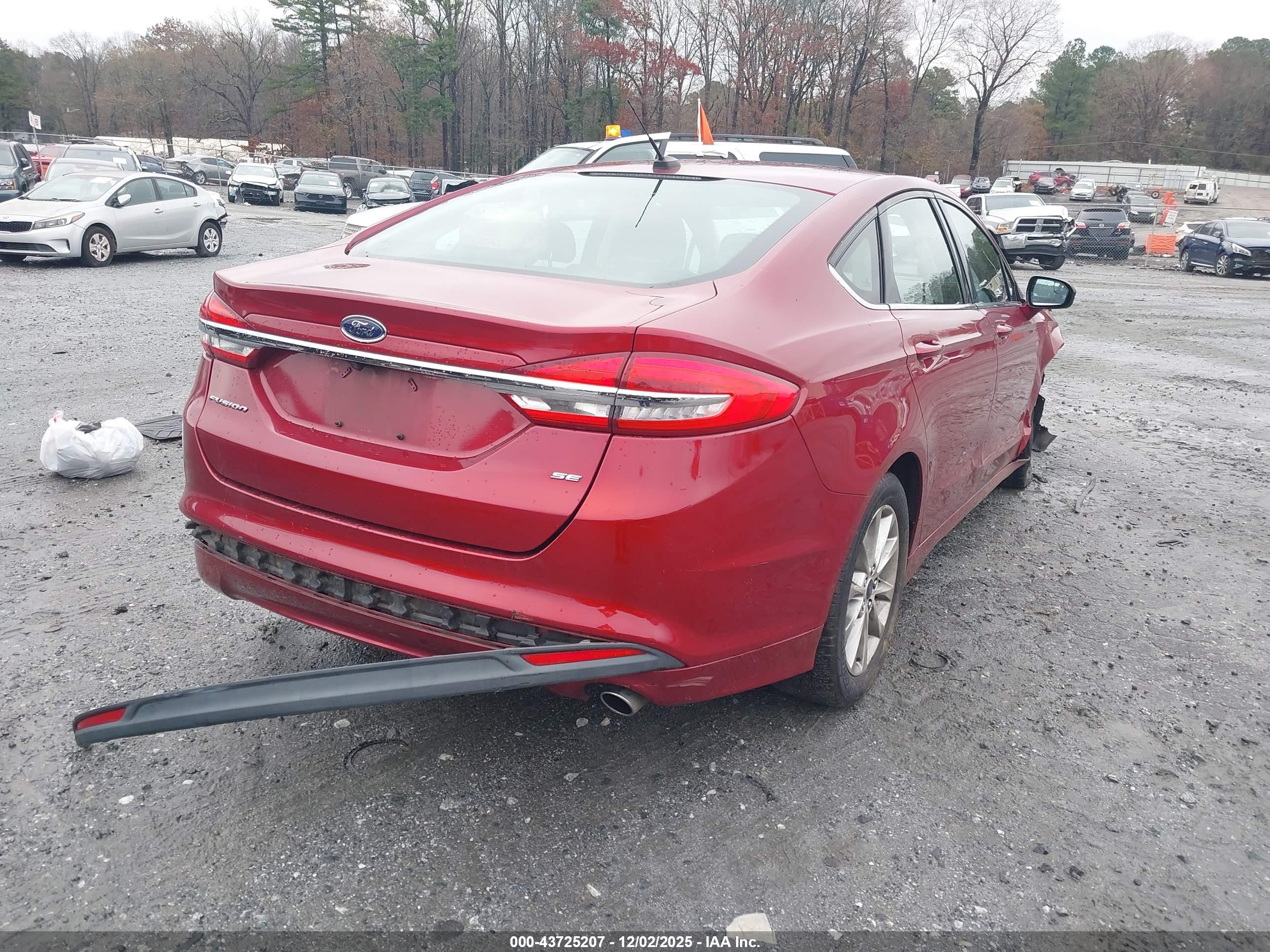 FORD FUSION image 4