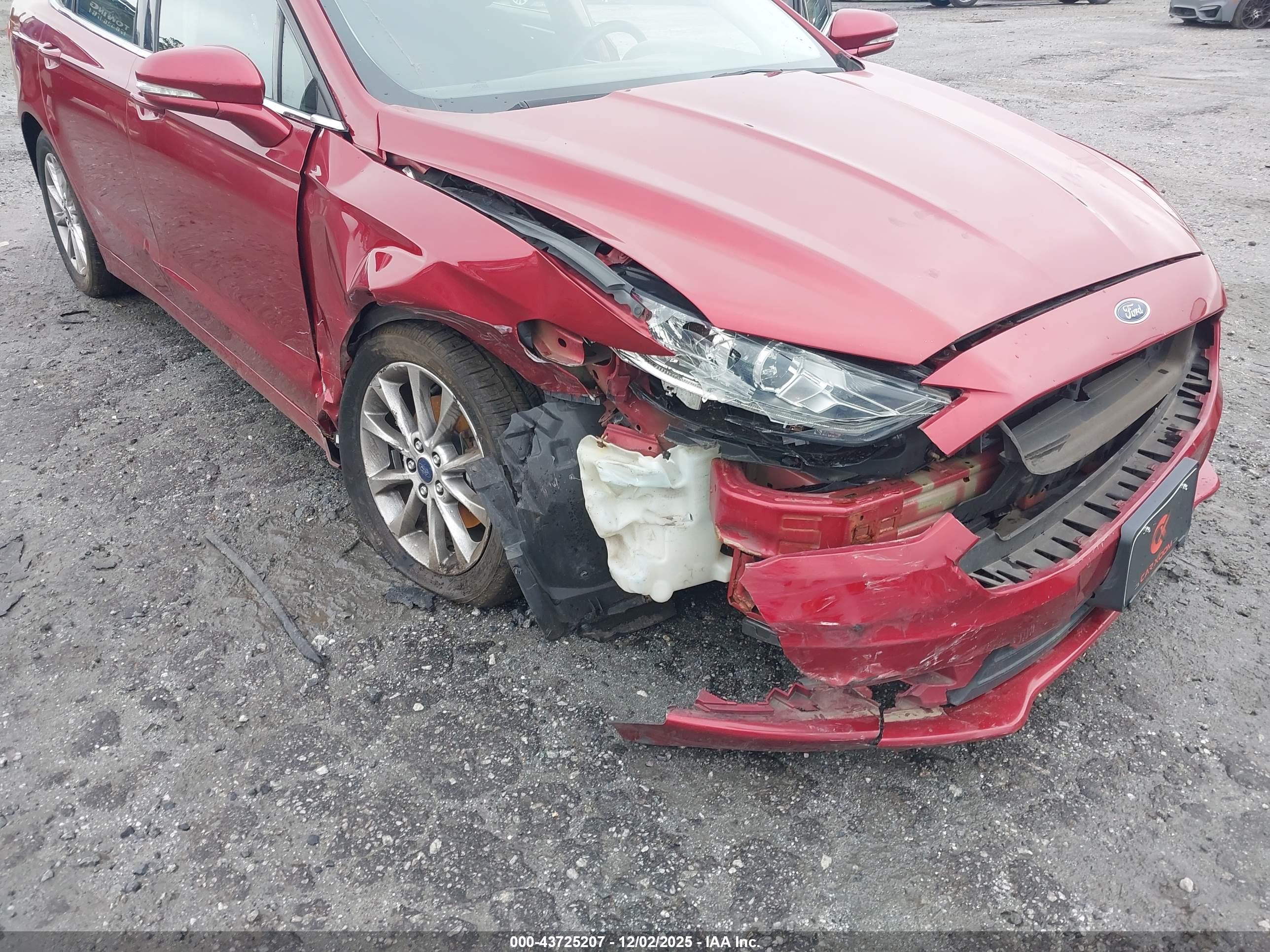 FORD FUSION image 6