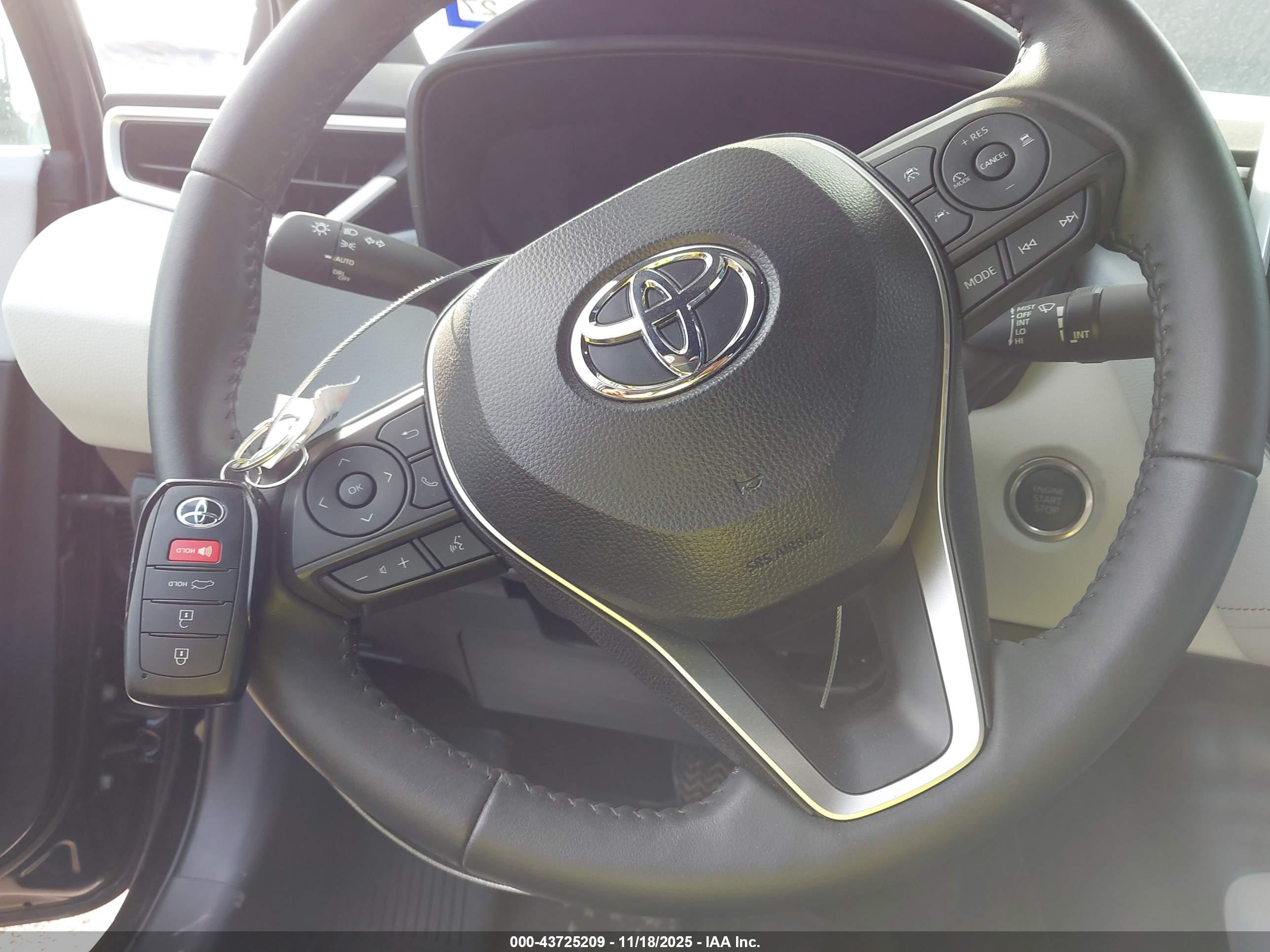 TOYOTA COROLLA image 11
