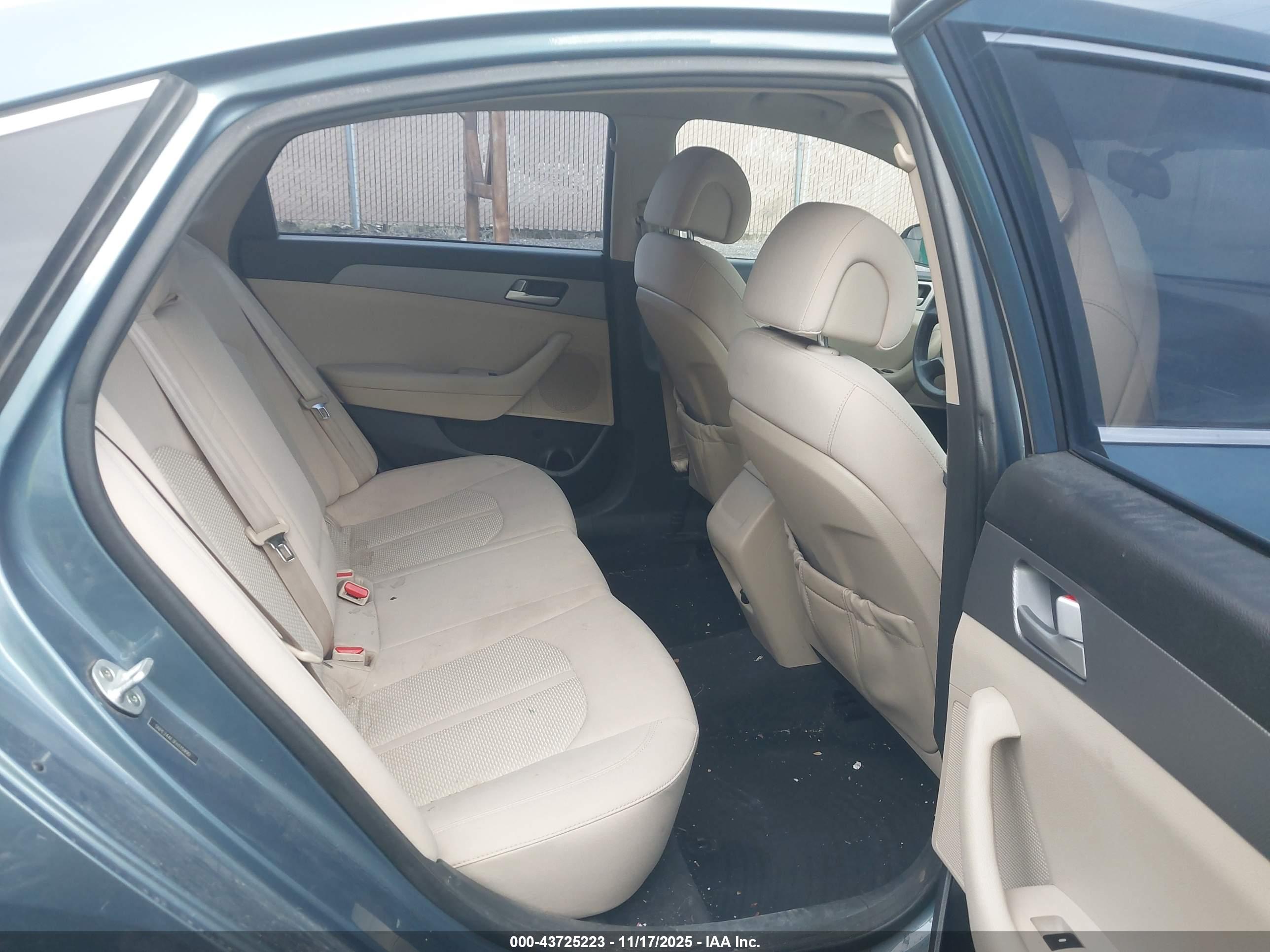 HYUNDAI SONATA image 8
