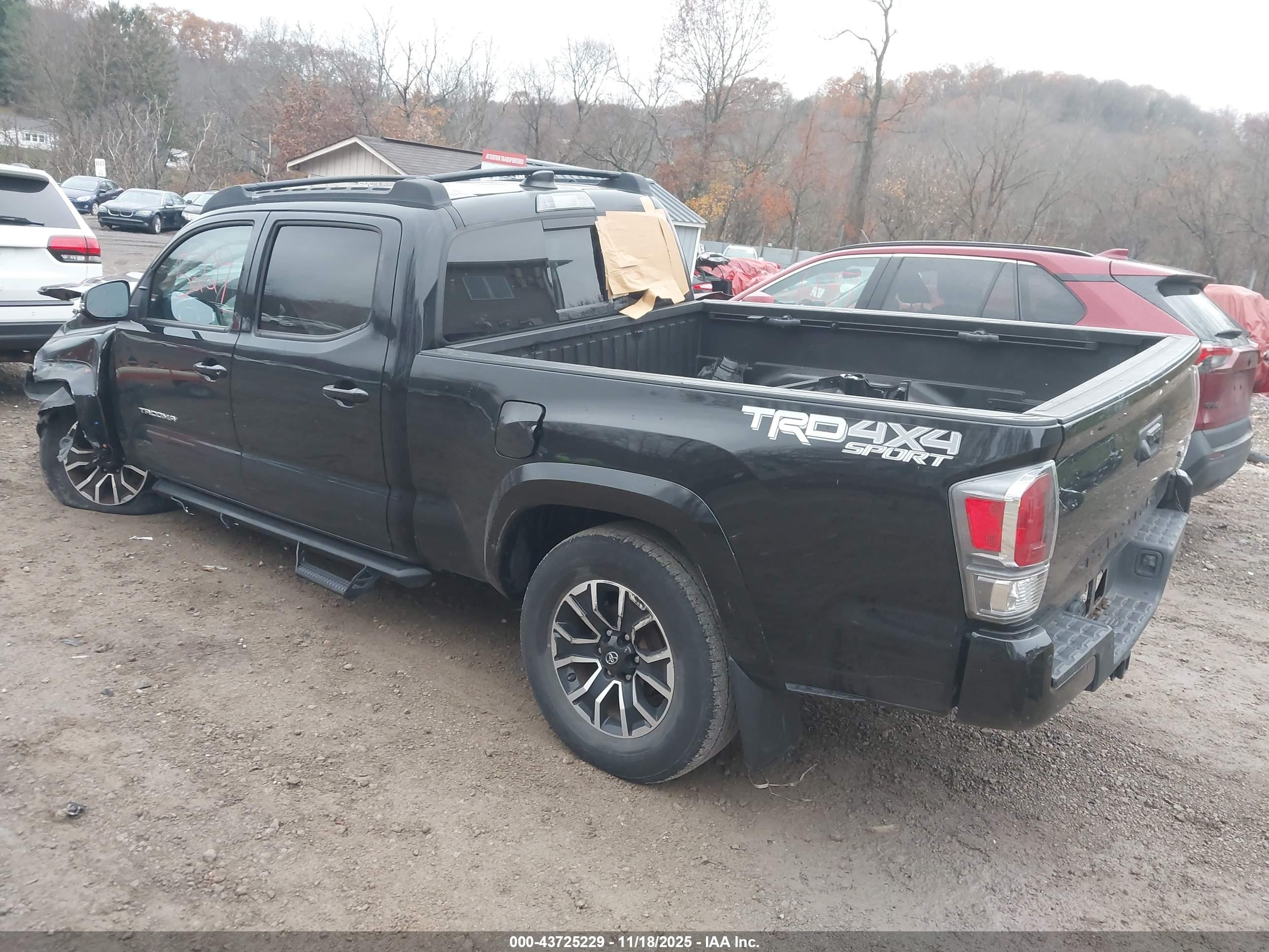 TOYOTA TACOMA image 3