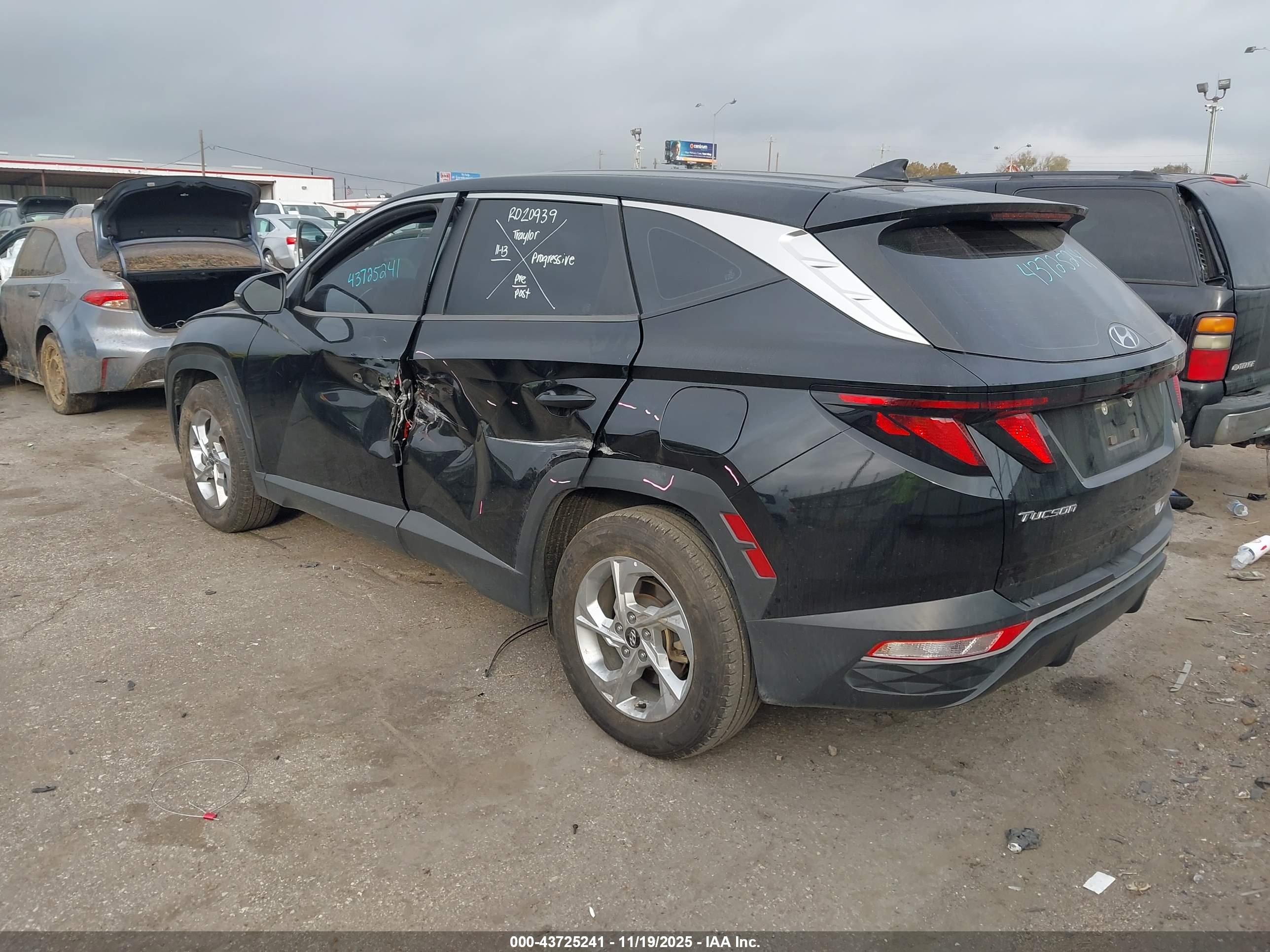 HYUNDAI TUCSON image 3