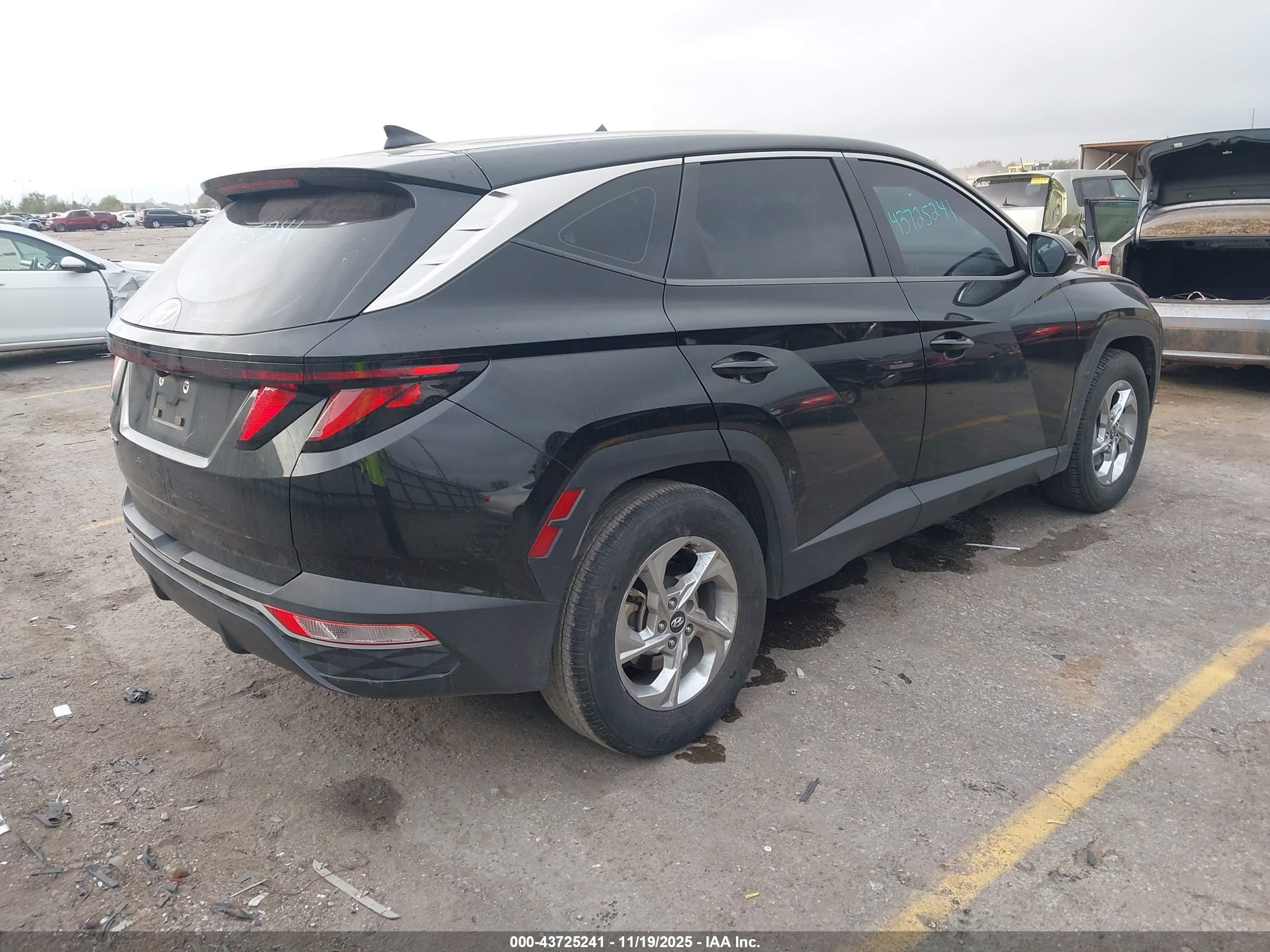 HYUNDAI TUCSON image 4