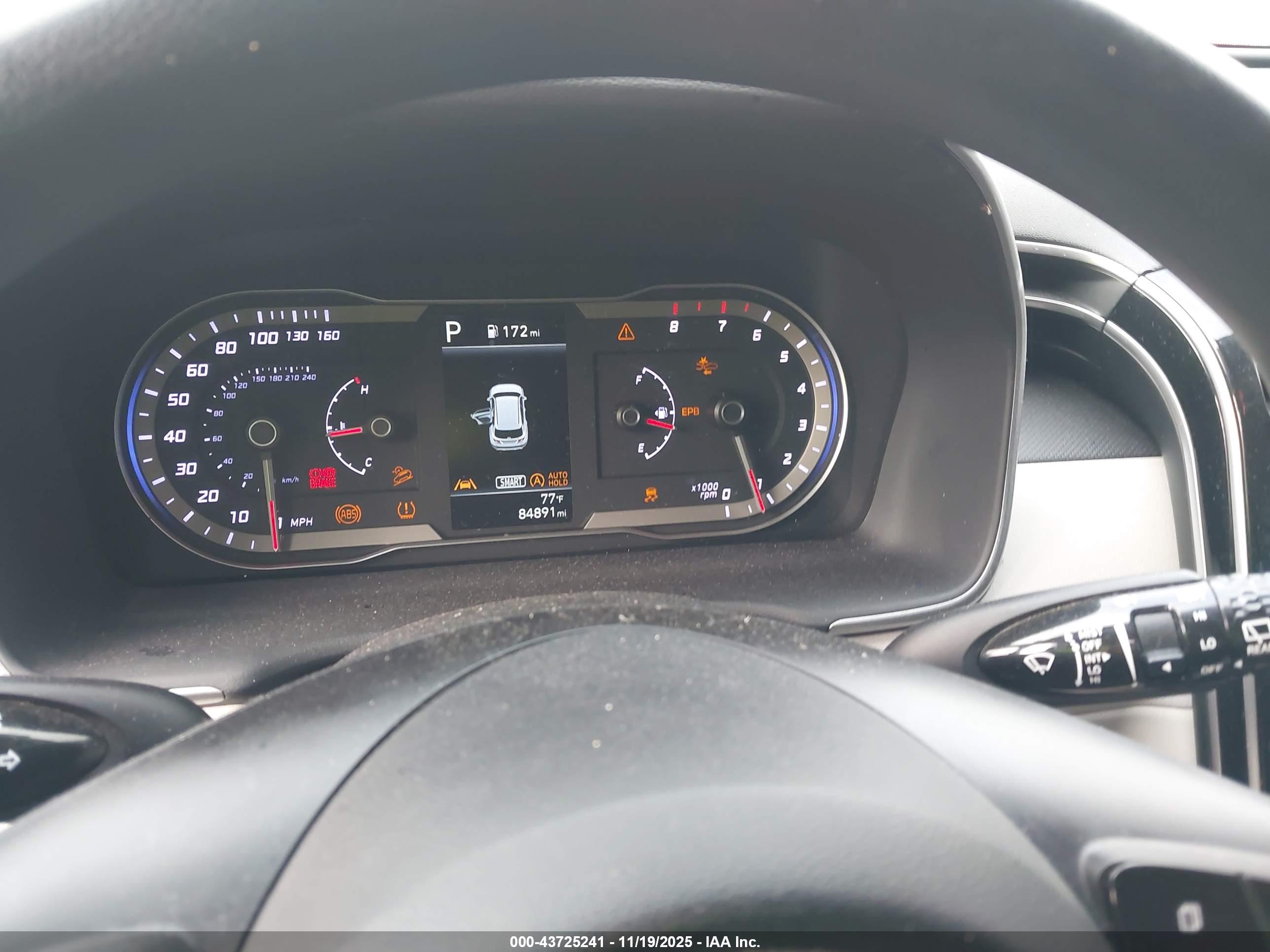 HYUNDAI TUCSON image 7