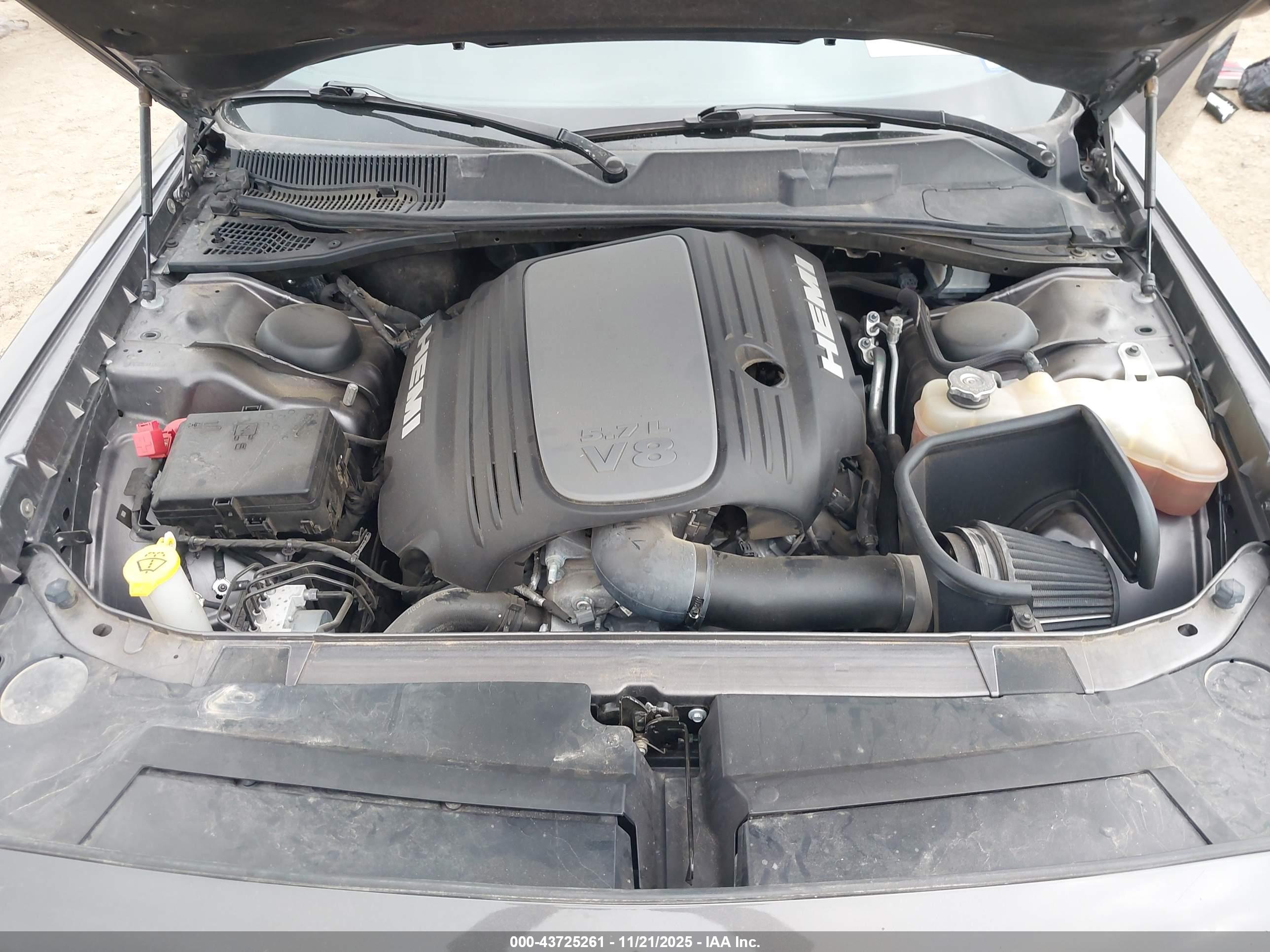 DODGE CHALLENGER image 10