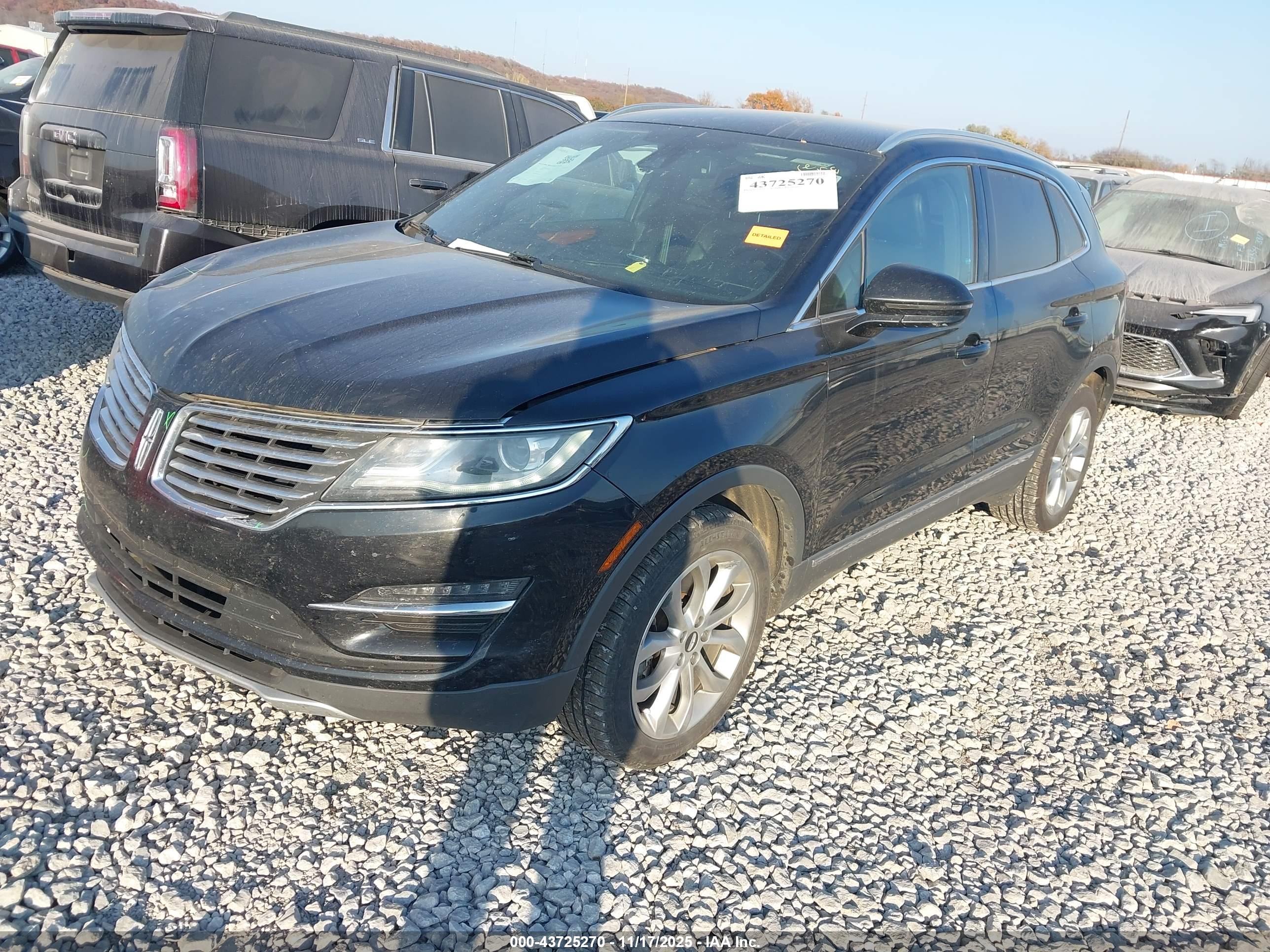 LINCOLN MKC image 2