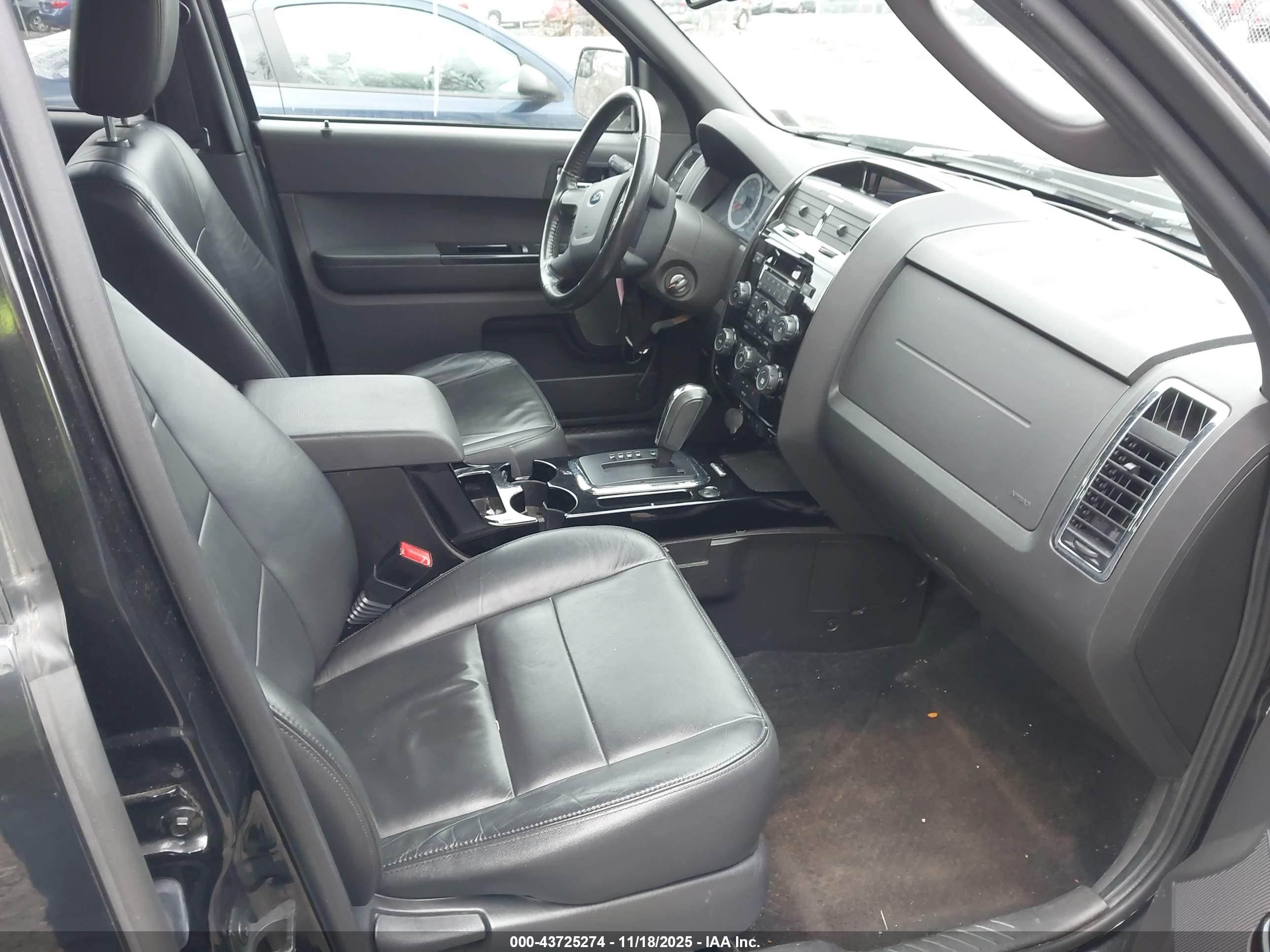 FORD ESCAPE image 5