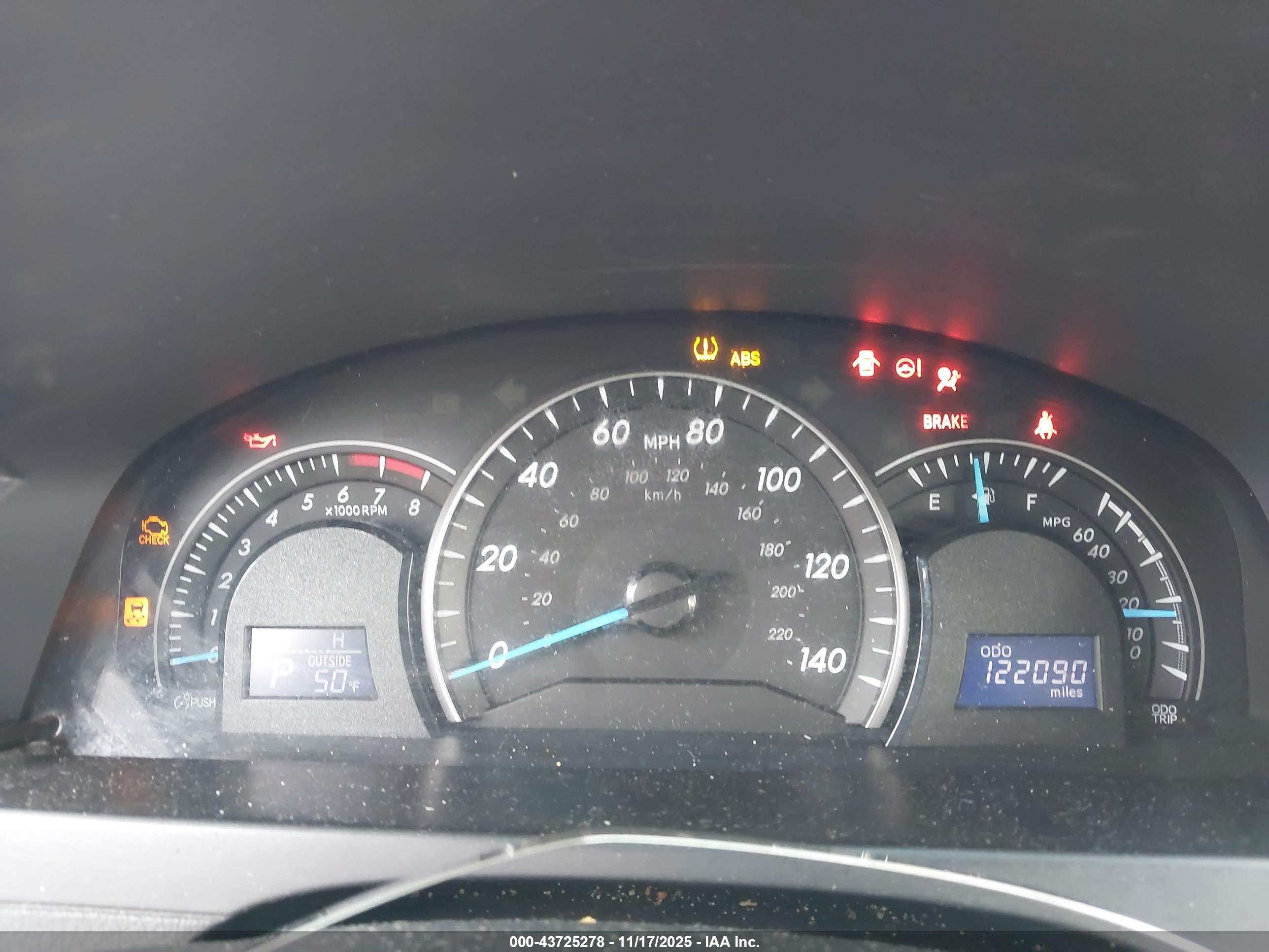 TOYOTA CAMRY image 7