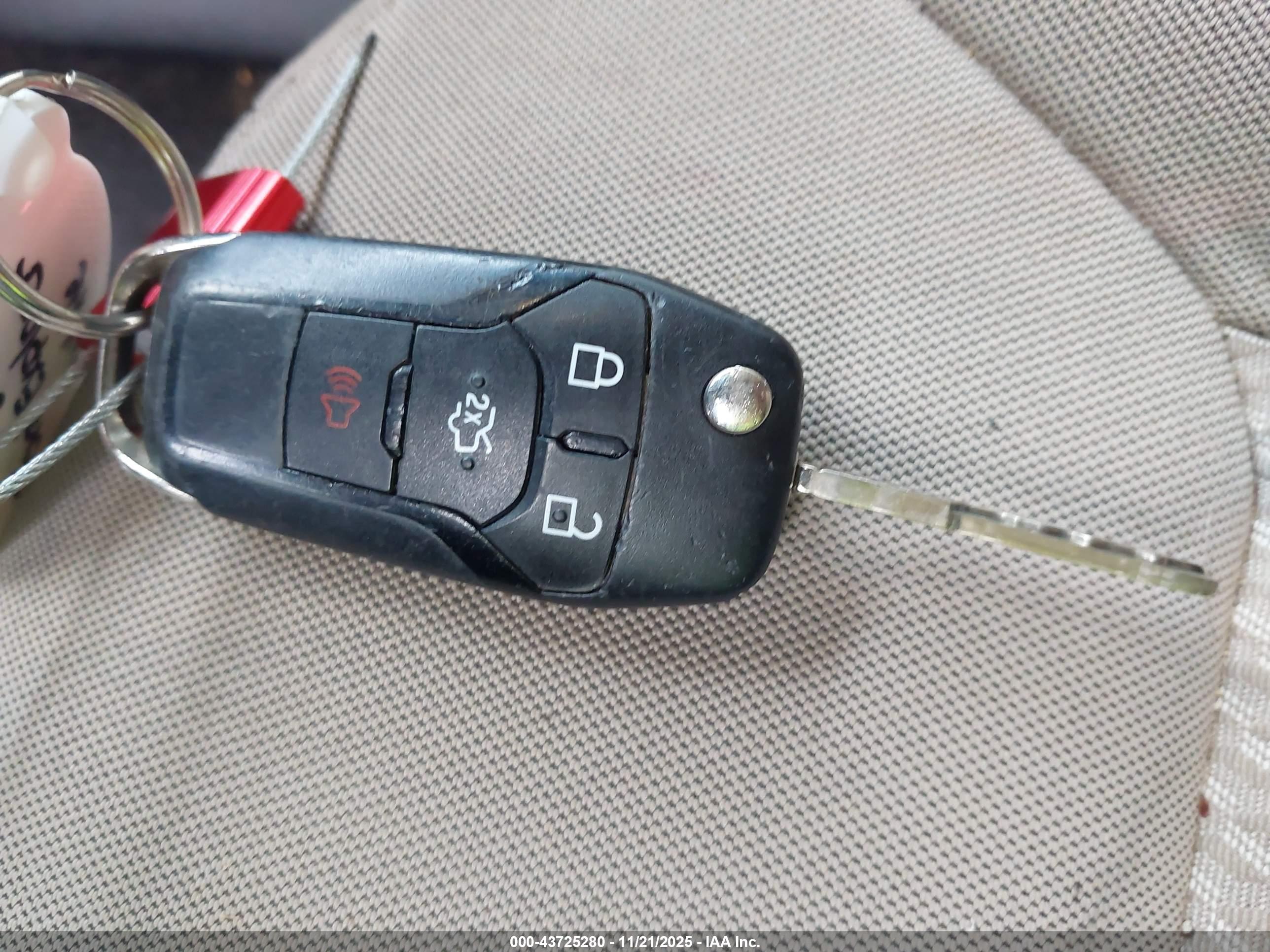 FORD EXPLORER image 11