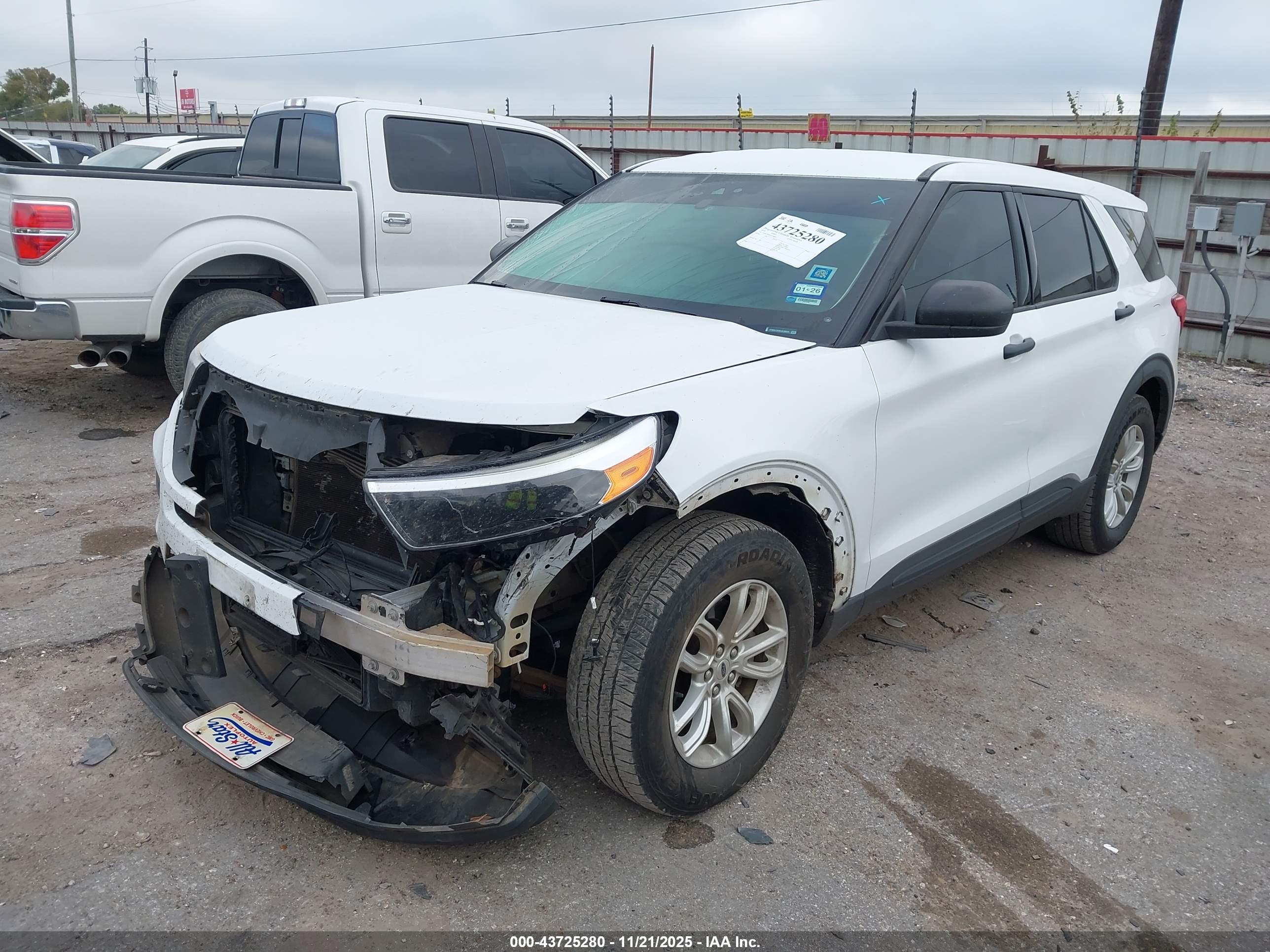 FORD EXPLORER image 2