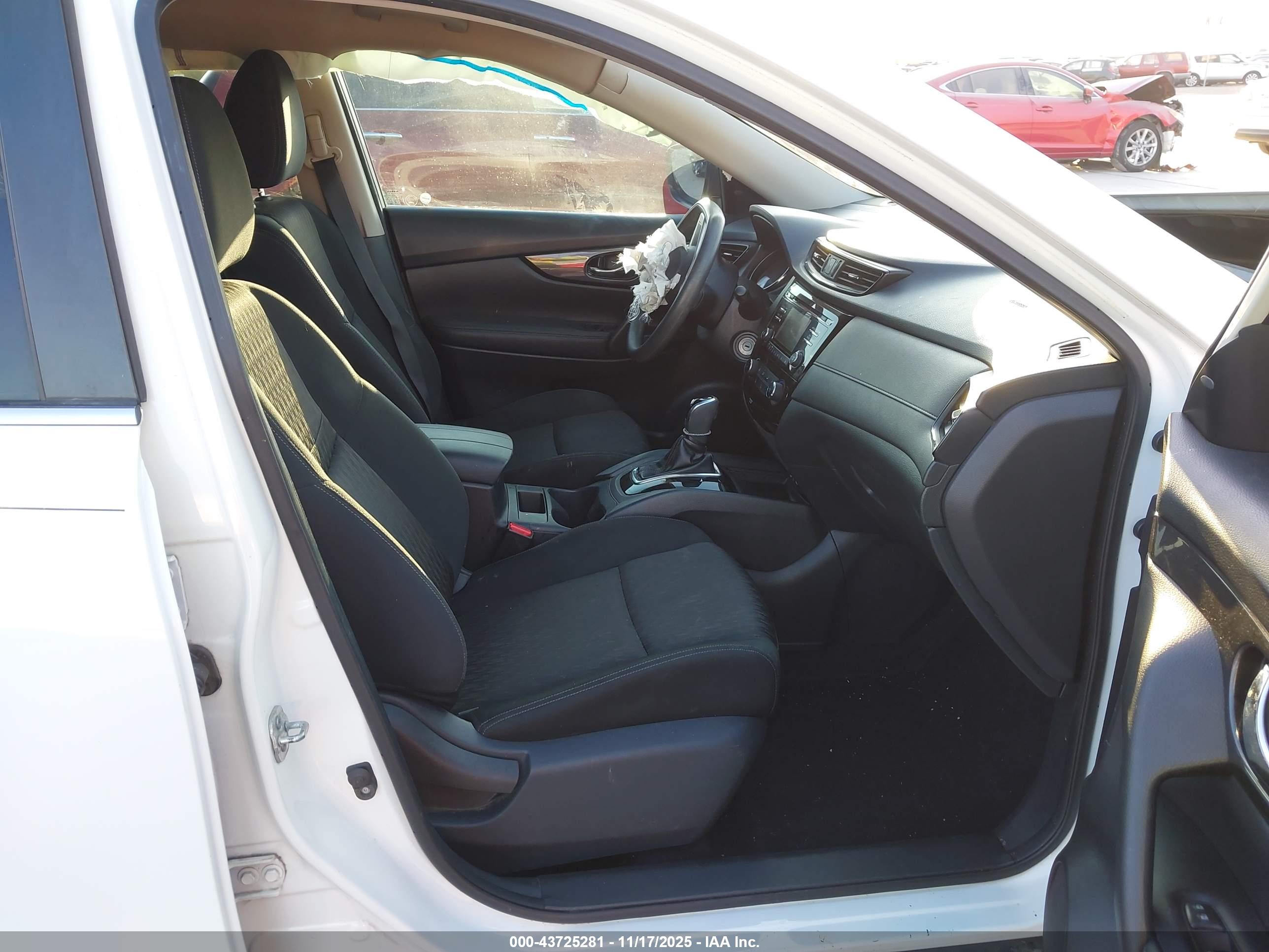NISSAN ROGUE image 5