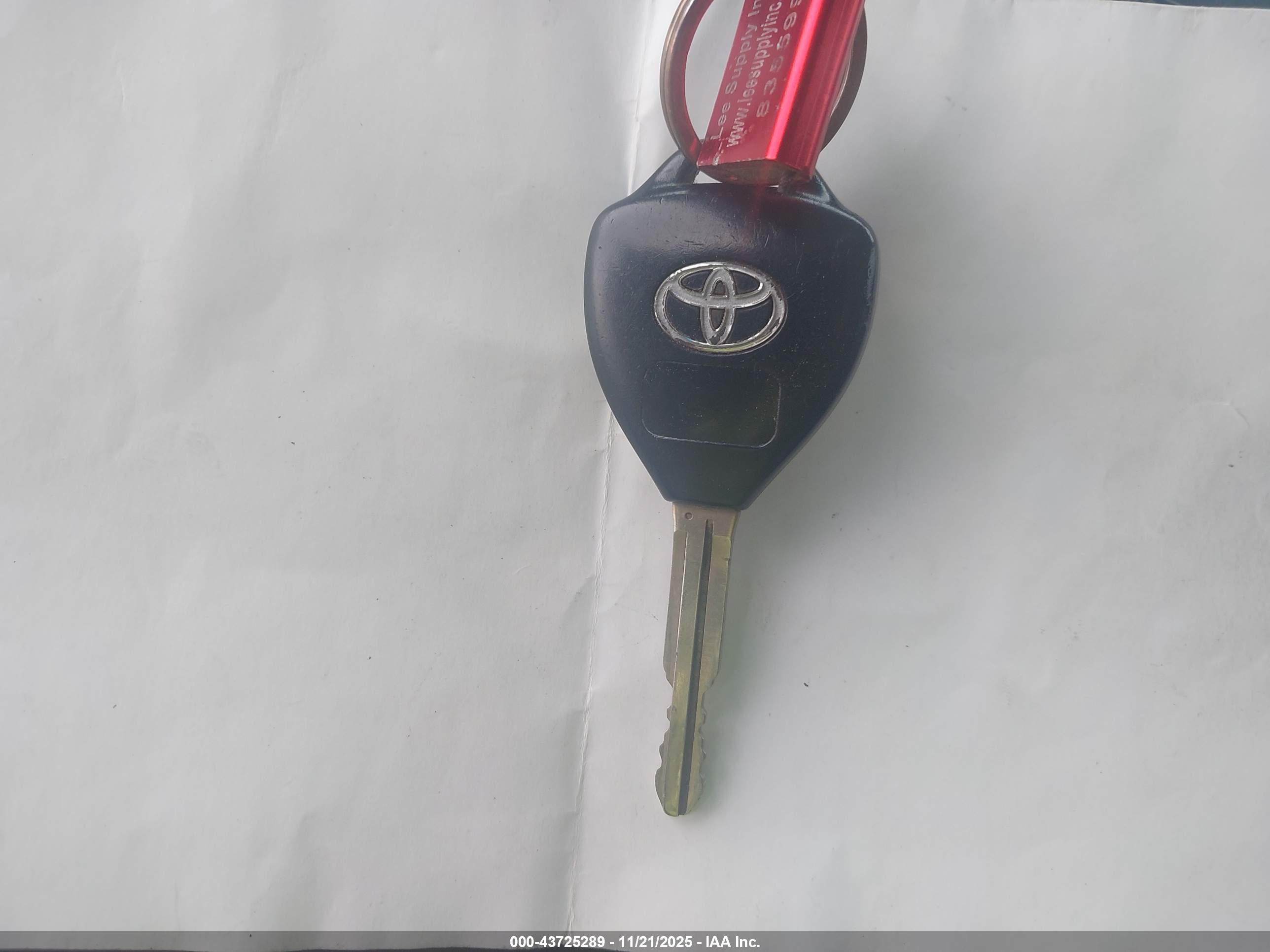 TOYOTA CAMRY image 11