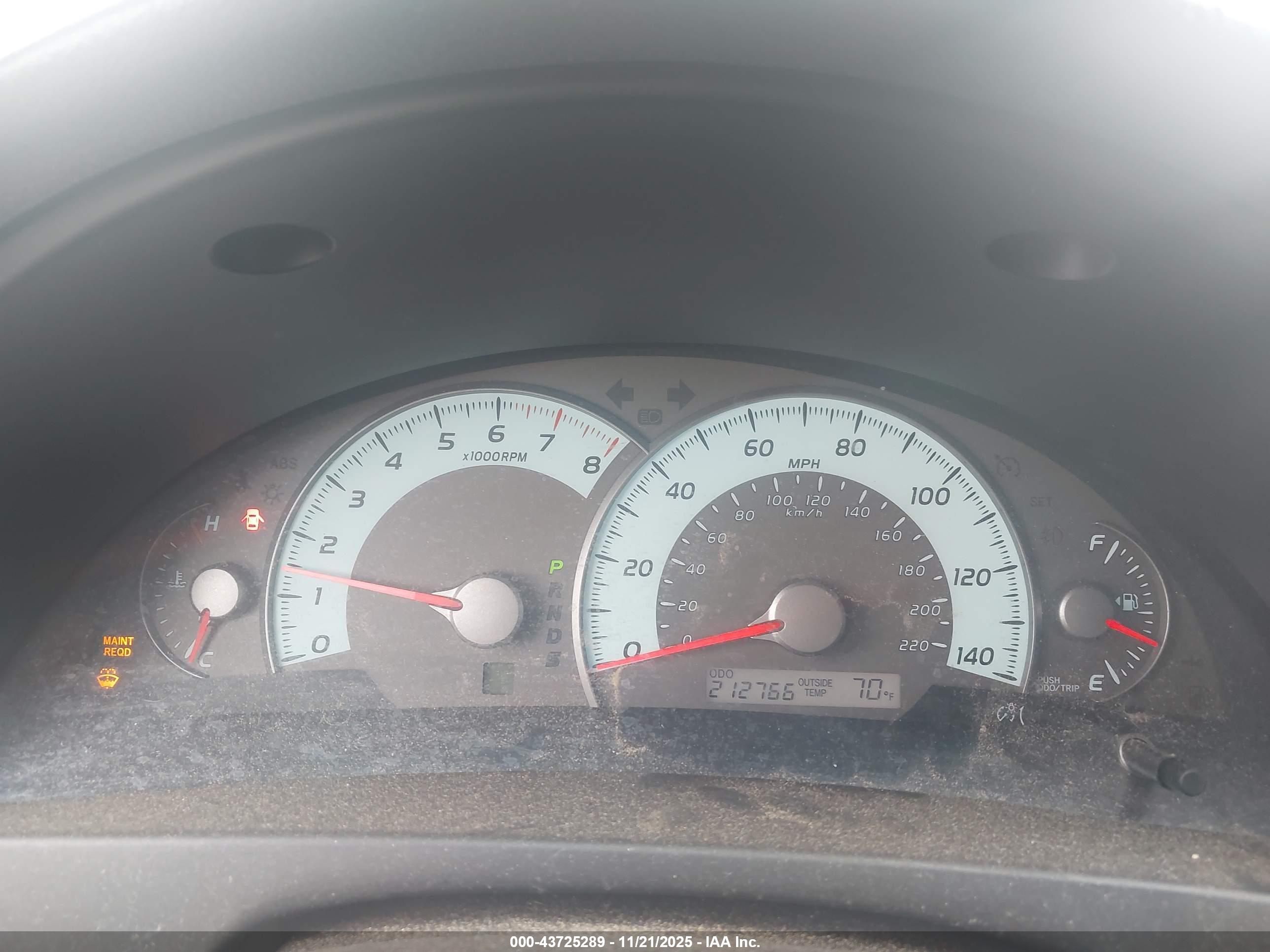TOYOTA CAMRY image 7