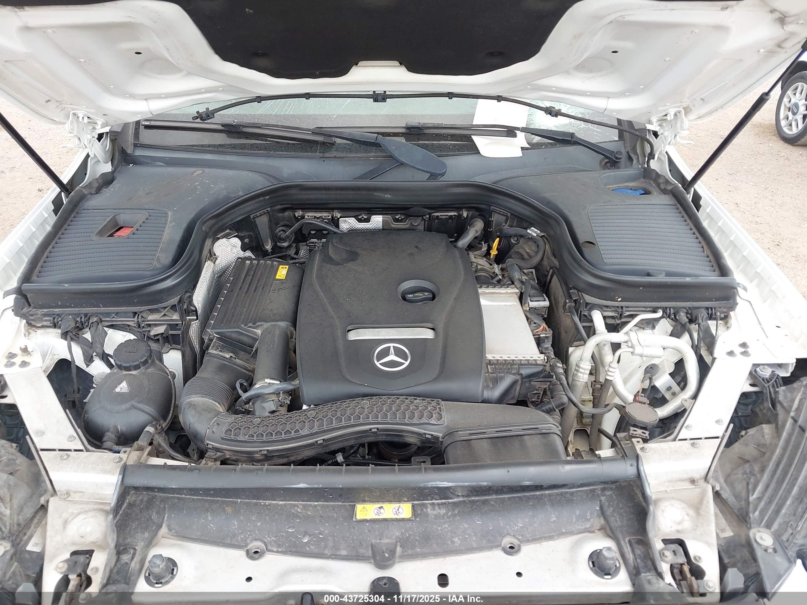 MERCEDES-BENZ GLC image 10